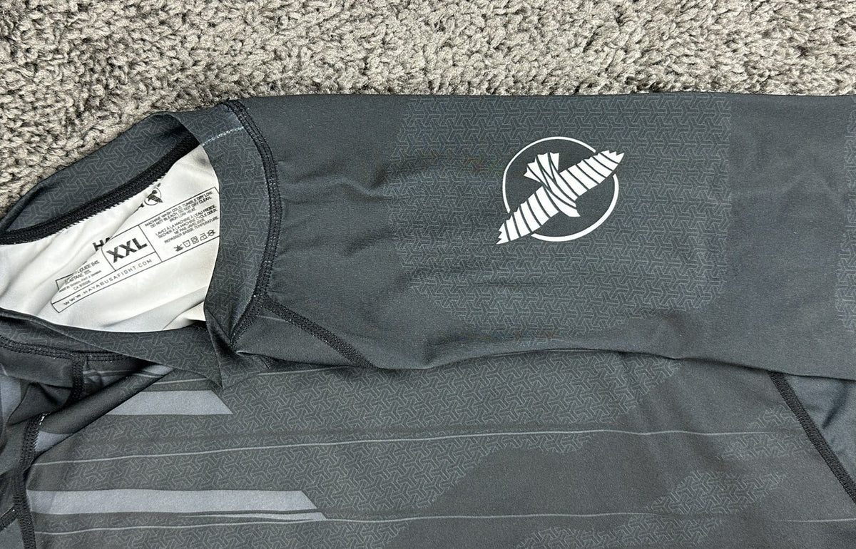 Hayabusa Mens XXL Black Geo Liquid Ti Long Sleeve Rash Guard Compression Shirt