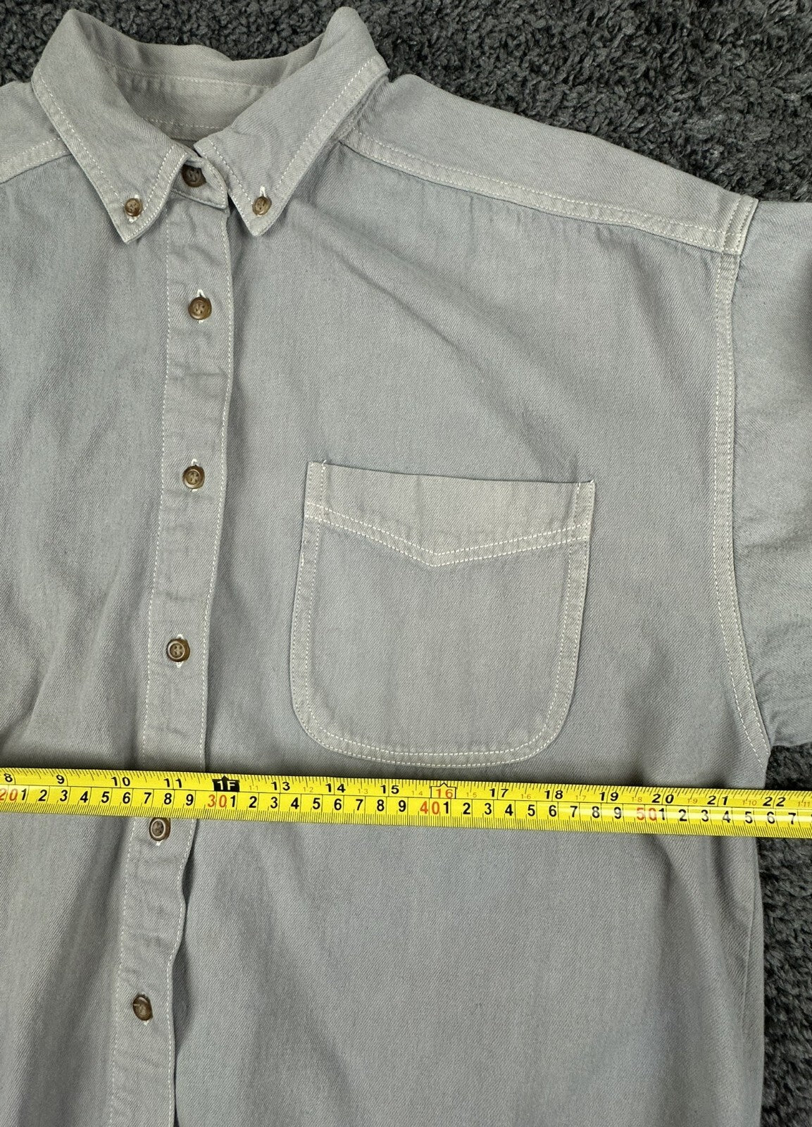 Vintage Eddie Bauer Mens L Light Gray 100% Cotton Button Down Shirt
