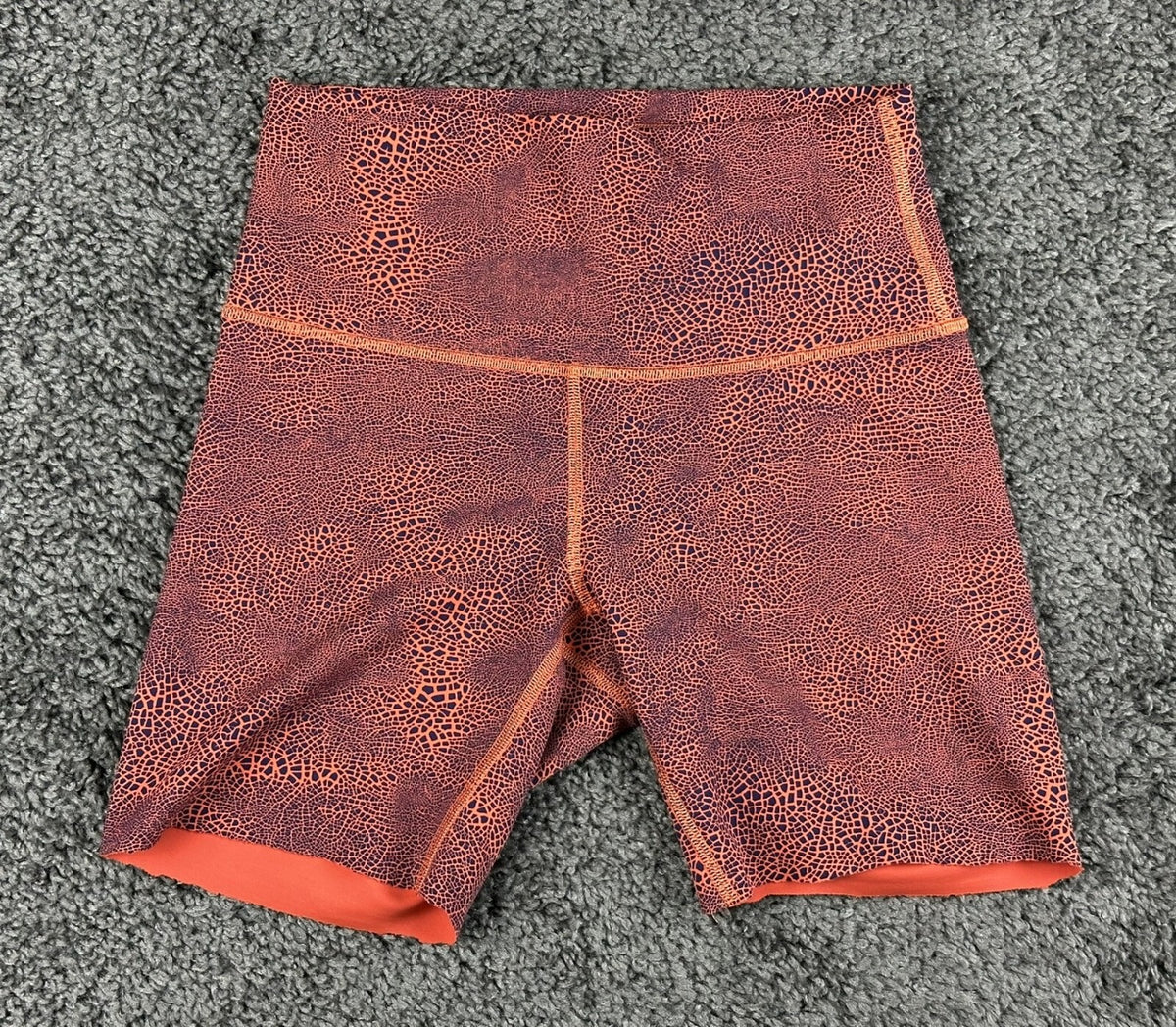 Lululemon Womens 6 Orange Crackle Fast and Free High-Rise Shorts