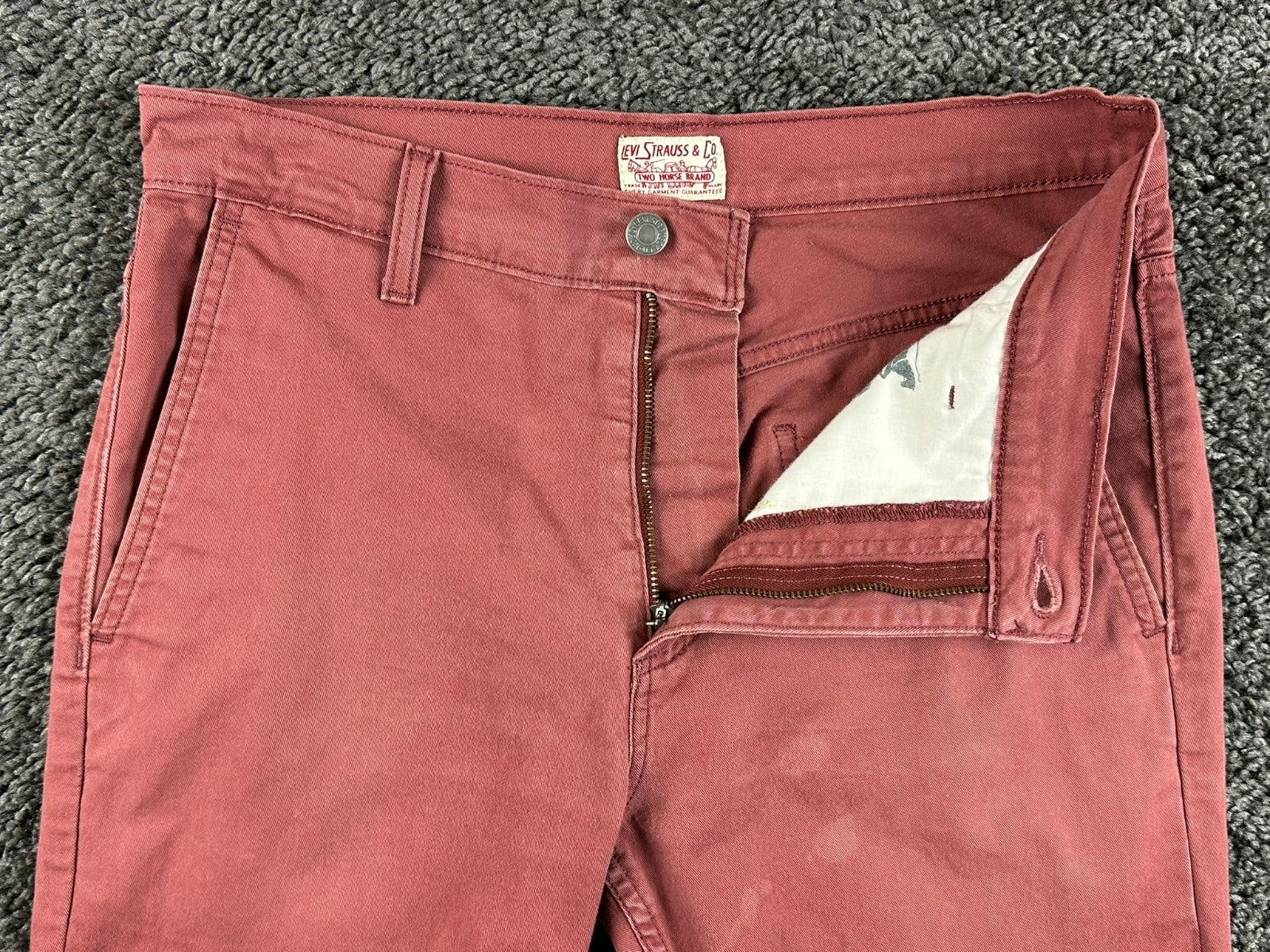 Levi’s 511 Hybrid Slim Fit Pants Men’s Red Brick Twill Straight Leg 30x32