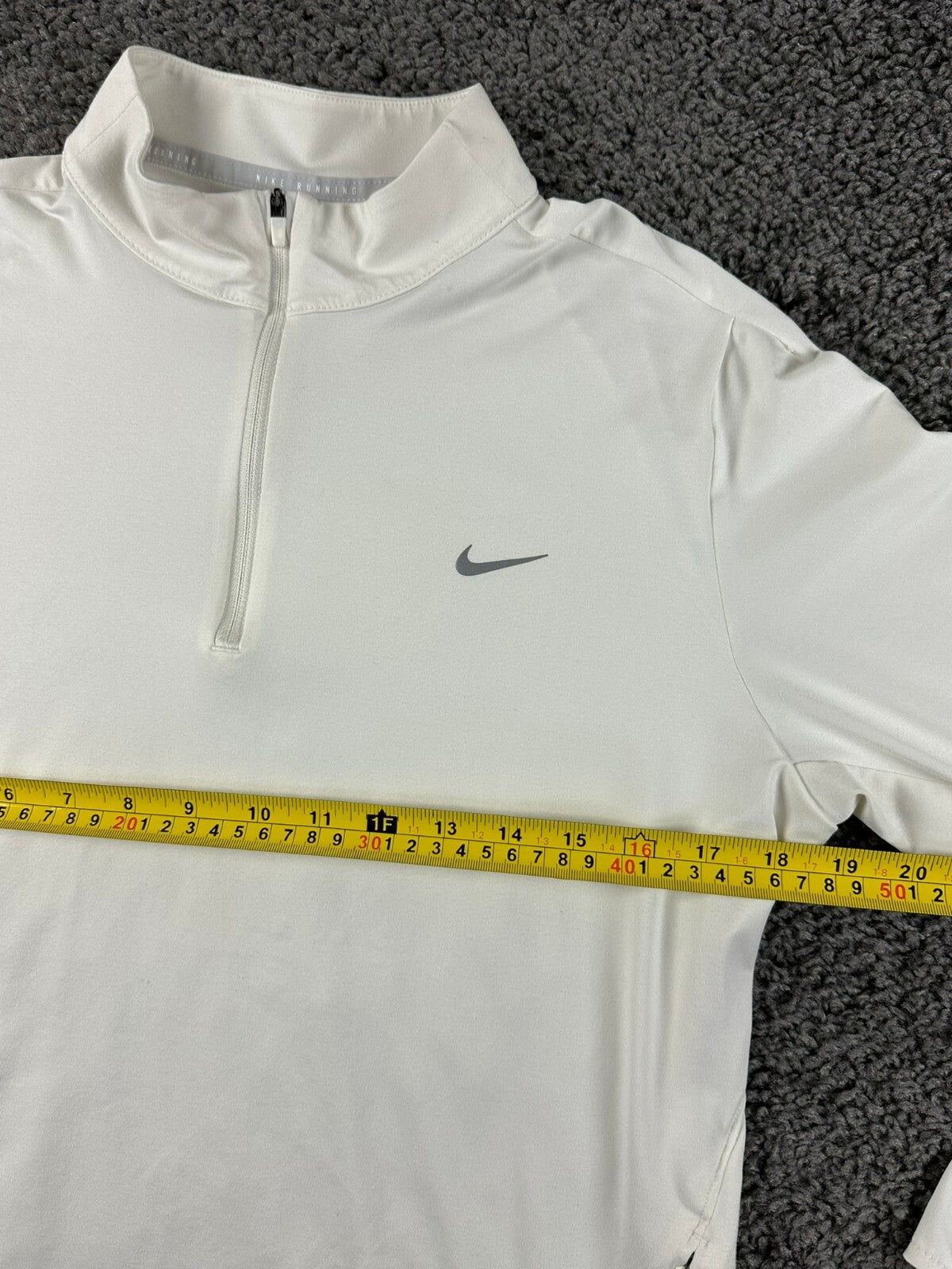 Nike Swift Dri-FIT UV 1/4 Zip Running Top Women White Long Sleeve Thumbholes L