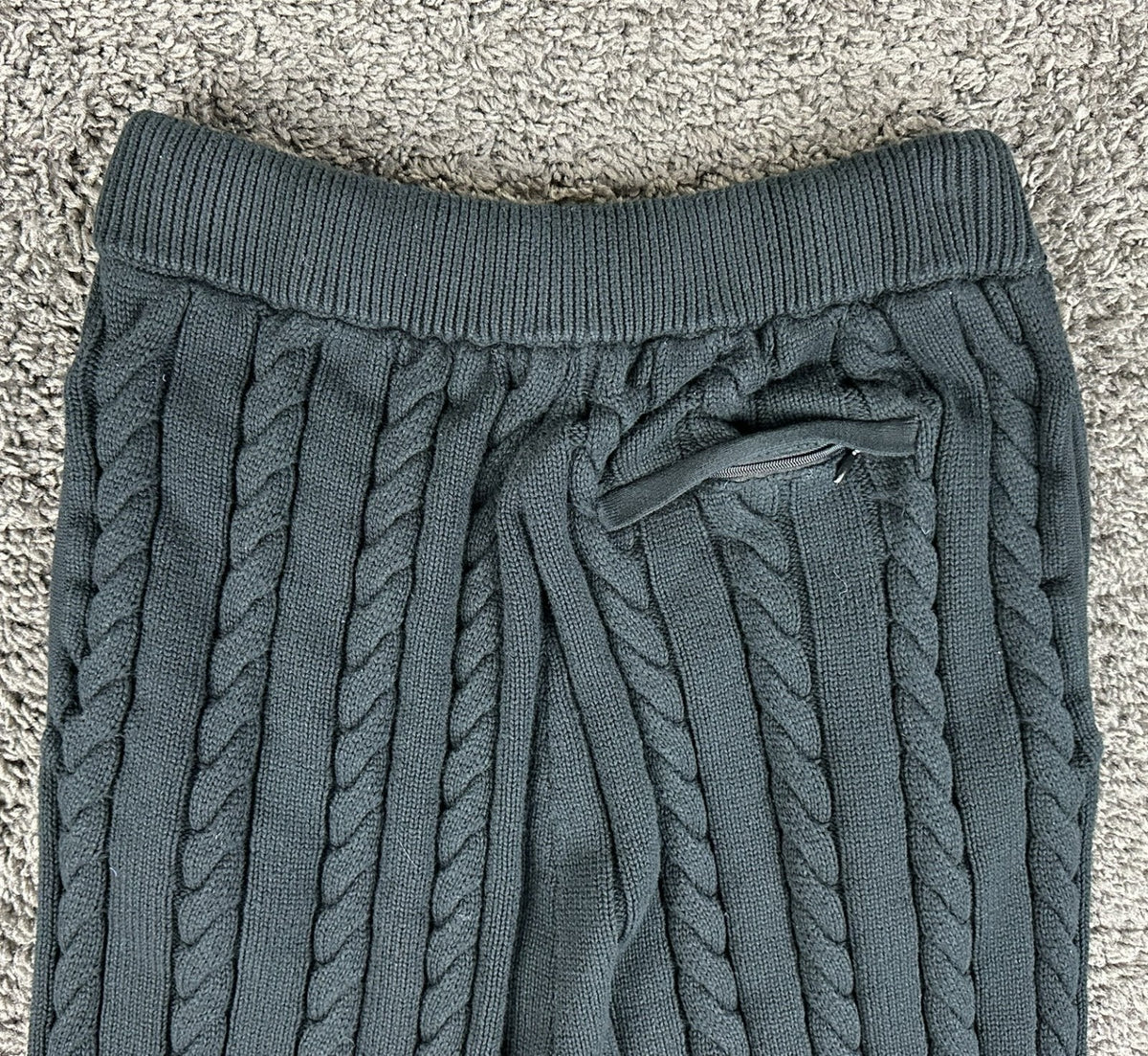 Rocawear Carlton Cable Knit Joggers Mens L Black Striped Sweatpants Sweater Knit