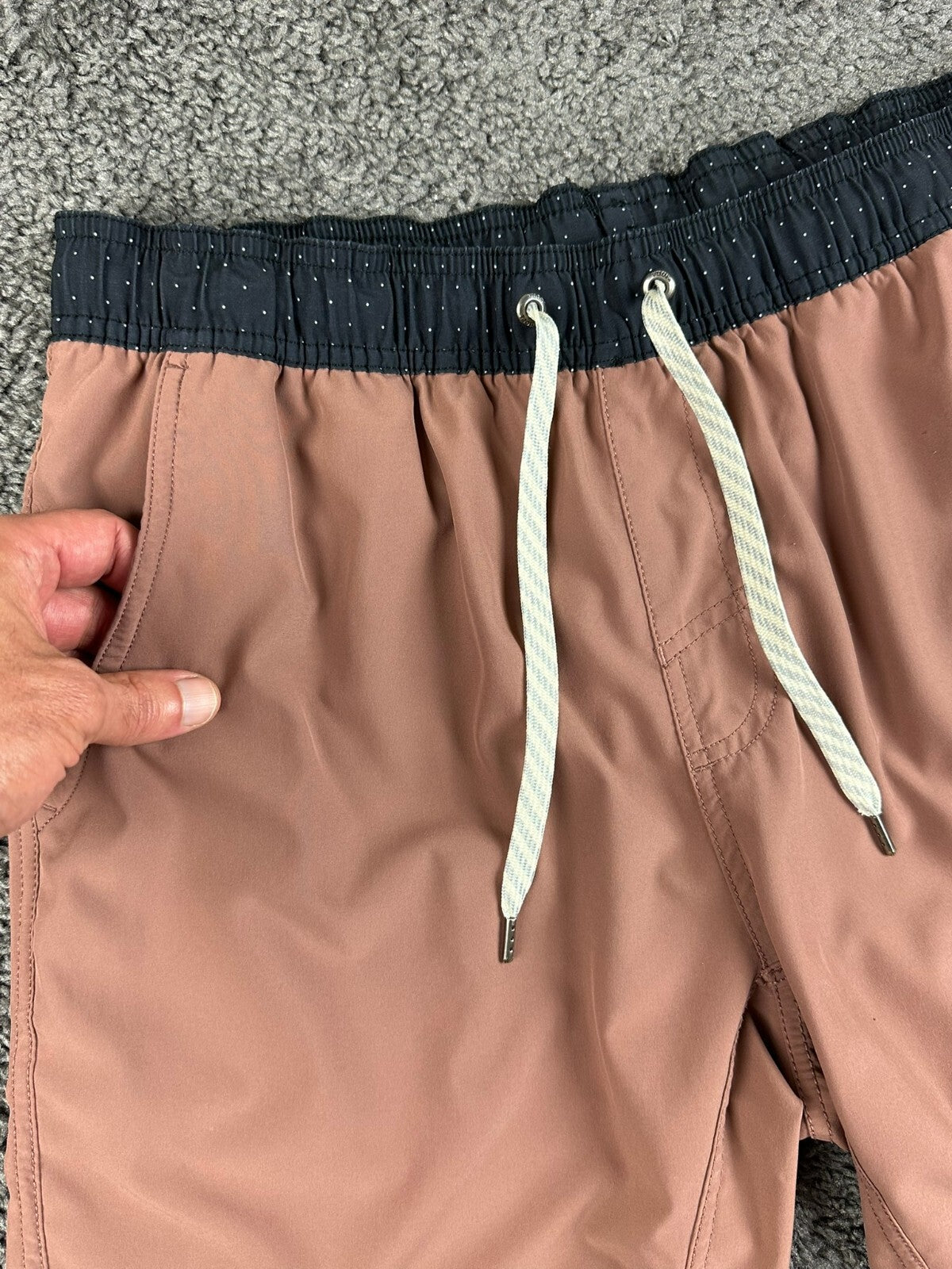 Vuori Mens Kore Shorts L Lined Terracotta Clay Dotted Waistband Athletic Run