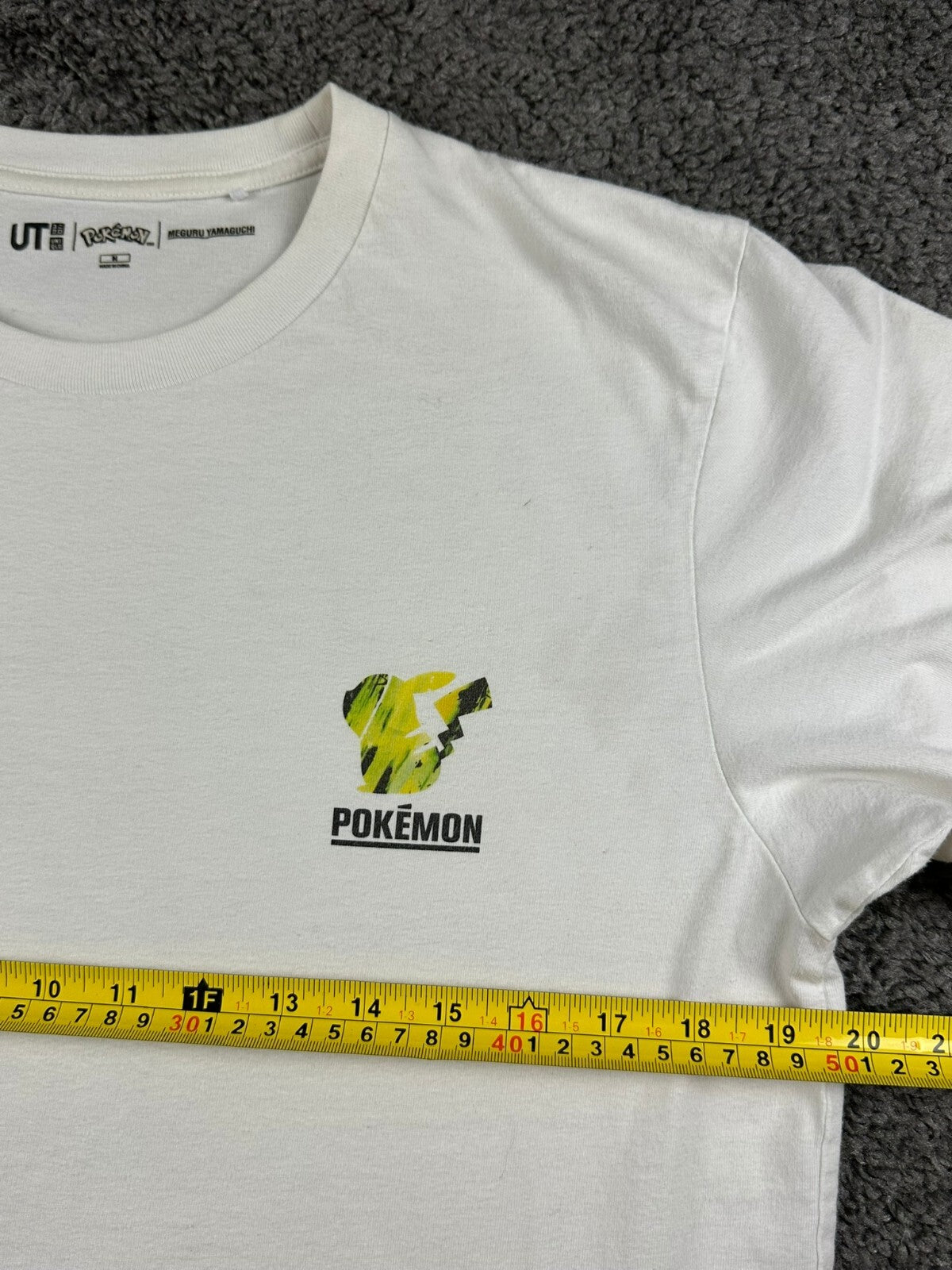 Uniqlo UT Pokemon Meguru Yamaguchi T-Shirt Mens M White Pikachu Tail Graphic Tee
