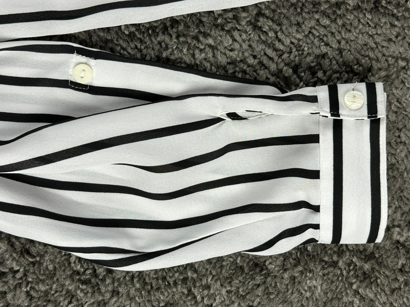 Valerie Stevens Womens Striped Button Up Cold Shoulder Blouse Shirt Sz M NWT