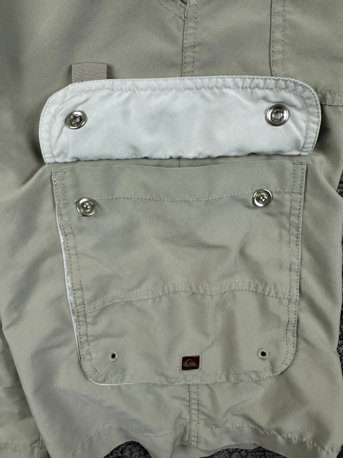 Vintage Quiksilver Cargo Shorts Men 41 Waist Tan Drawstring Y2K Sz L