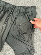 LEG3ND Mens Black Athletic Shorts 8 Inseam Stretch Performance Gym Running Sz M