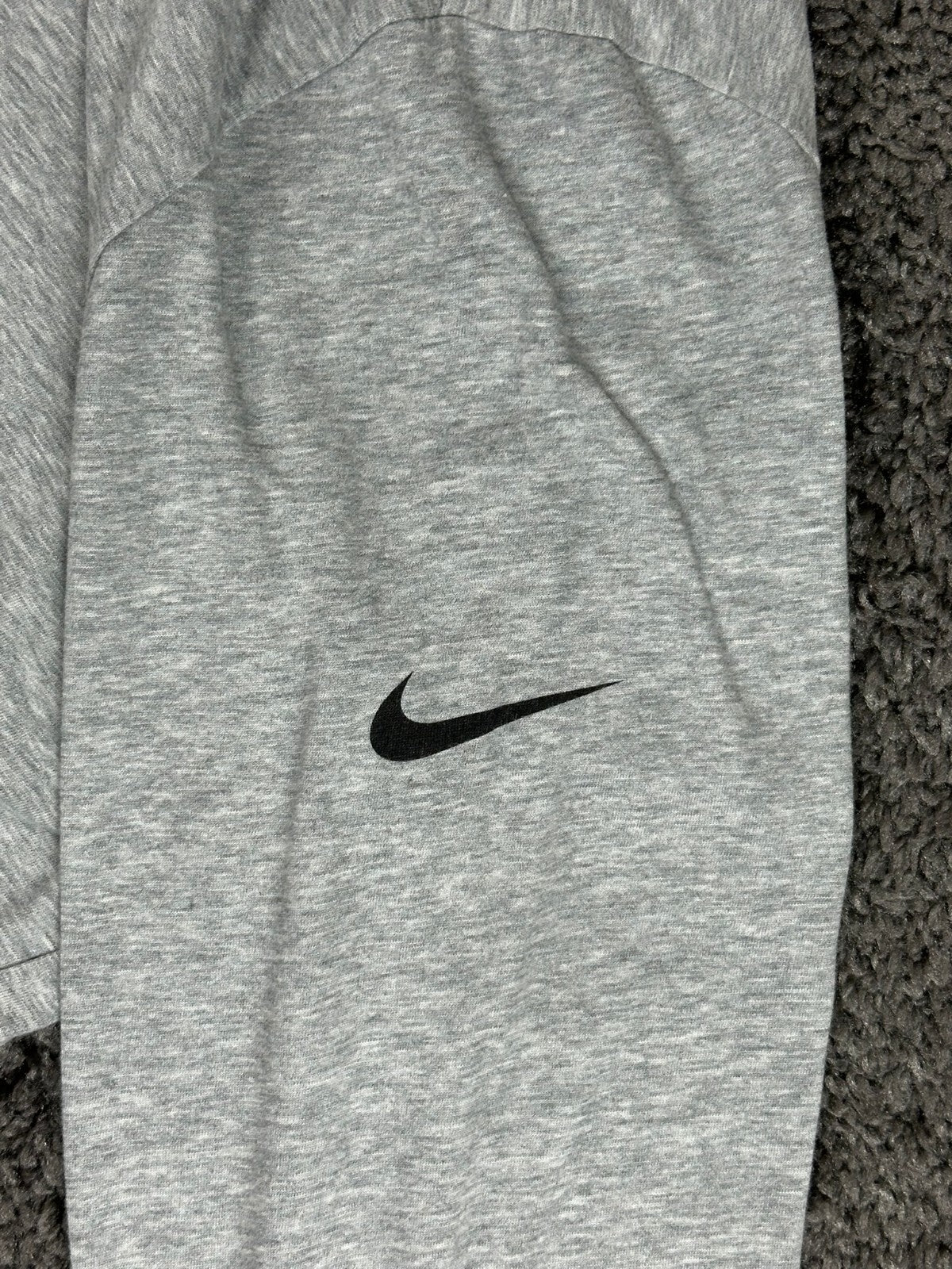 Nike Mens XL Heather Grey Elite World Long Sleeve T-Shirt Dri-Fit