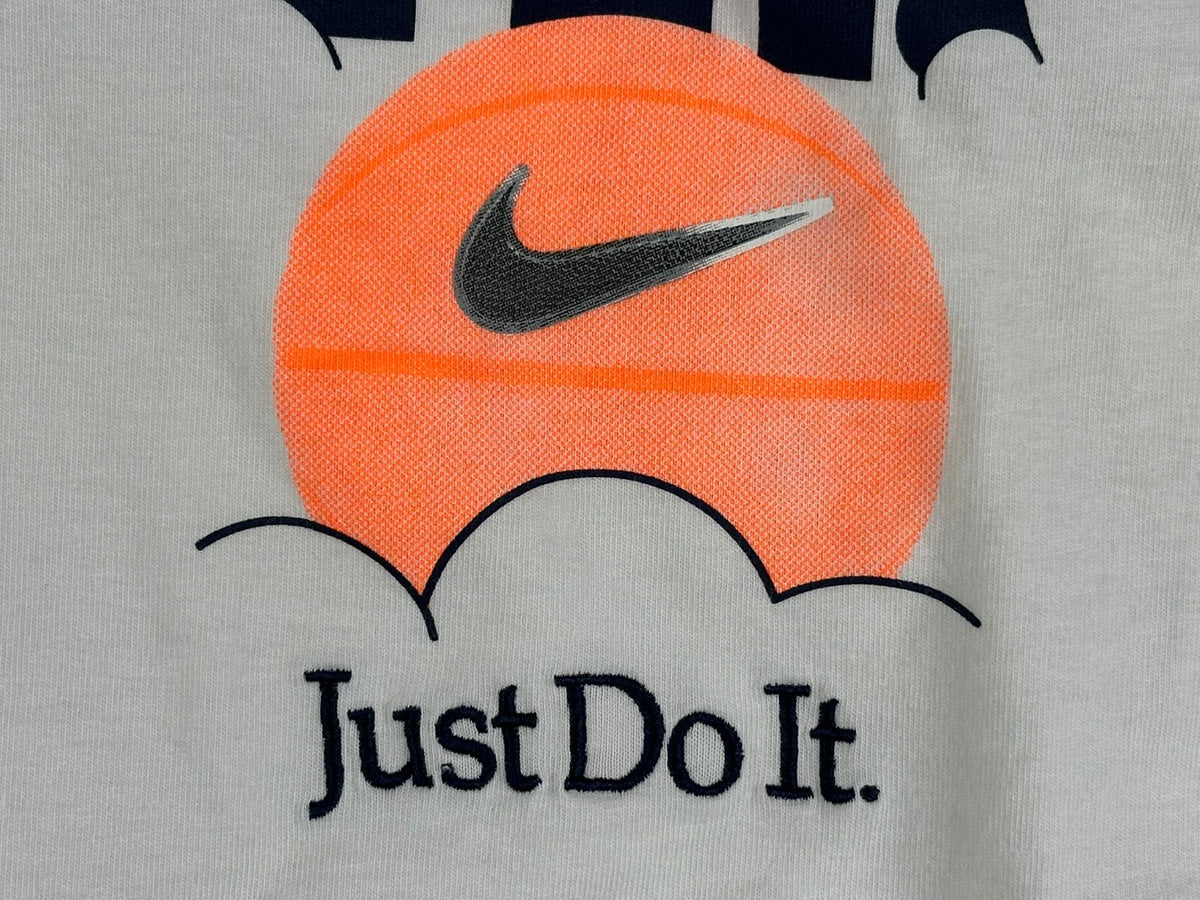 Nike Mens XL Max90 Dream You Can Fly Basketball Graphic T-Shirt White Loose Fit