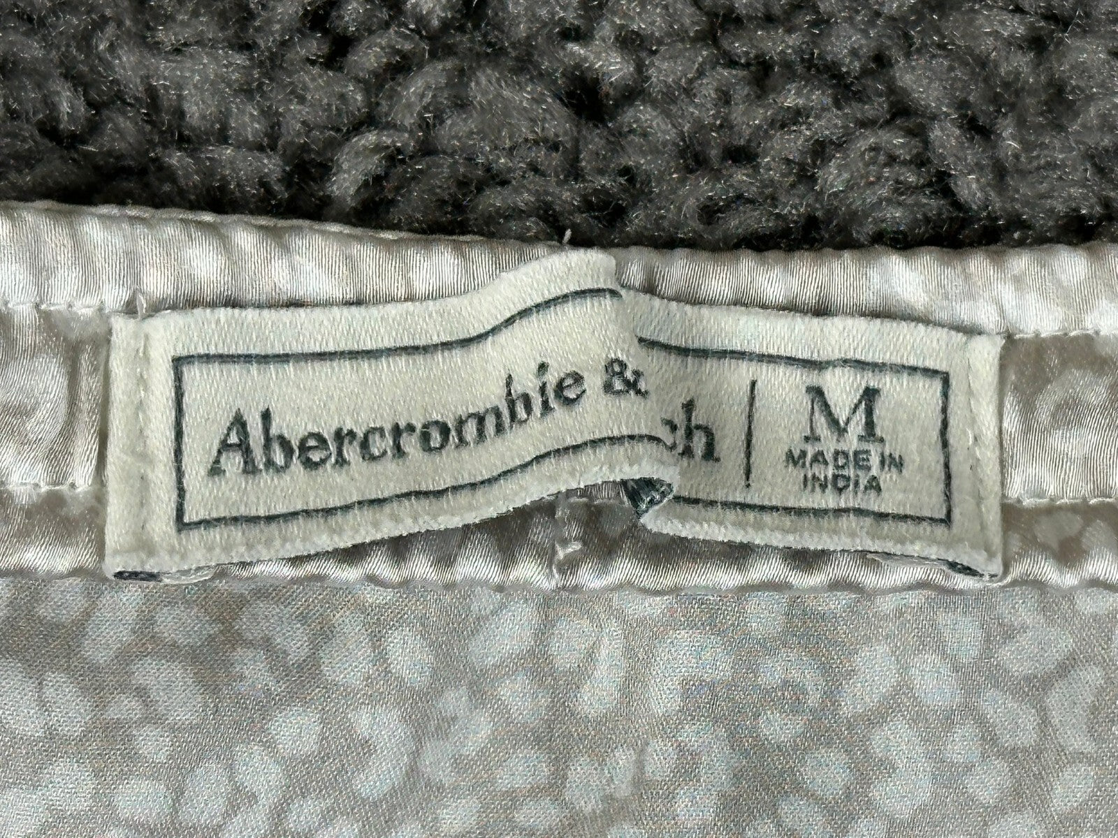 Abercrombie & Fitch Midi Skirt Womens Gray Animal Print Satin Side Slit Sz M