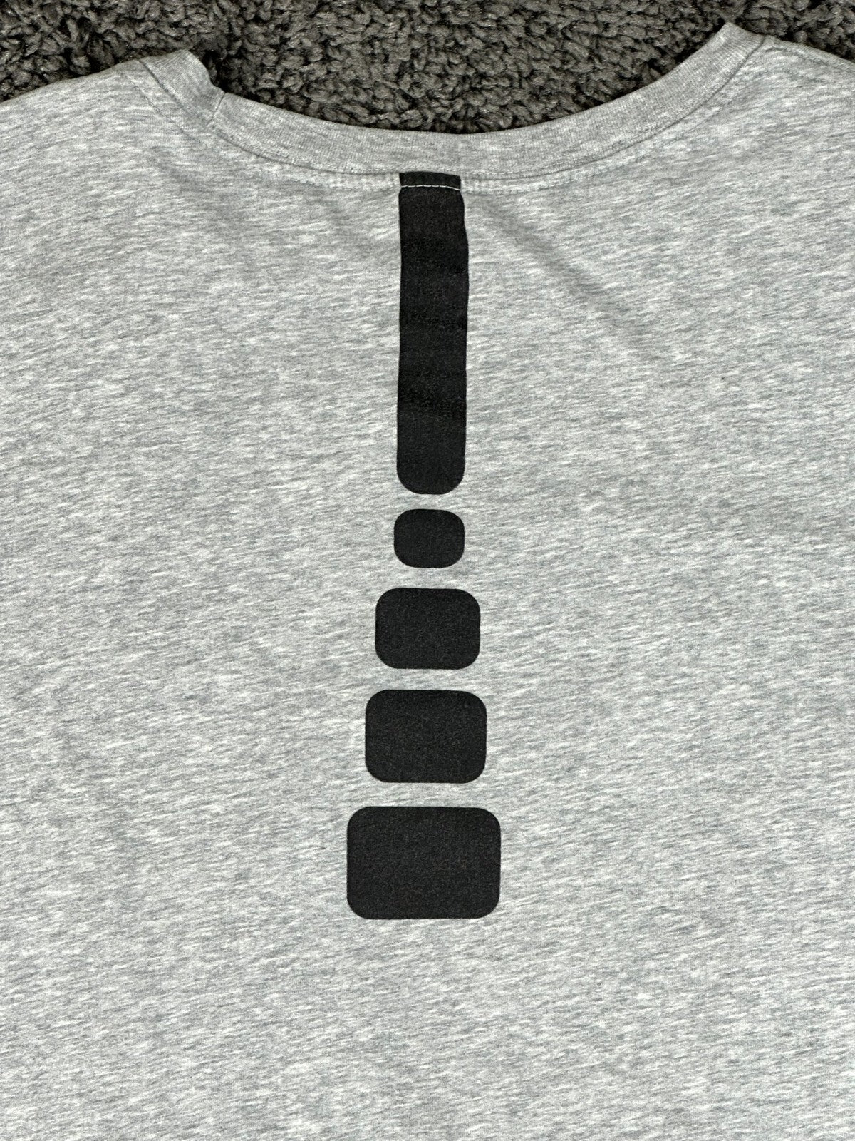 Nike Mens XL Heather Grey Elite World Long Sleeve T-Shirt Dri-Fit