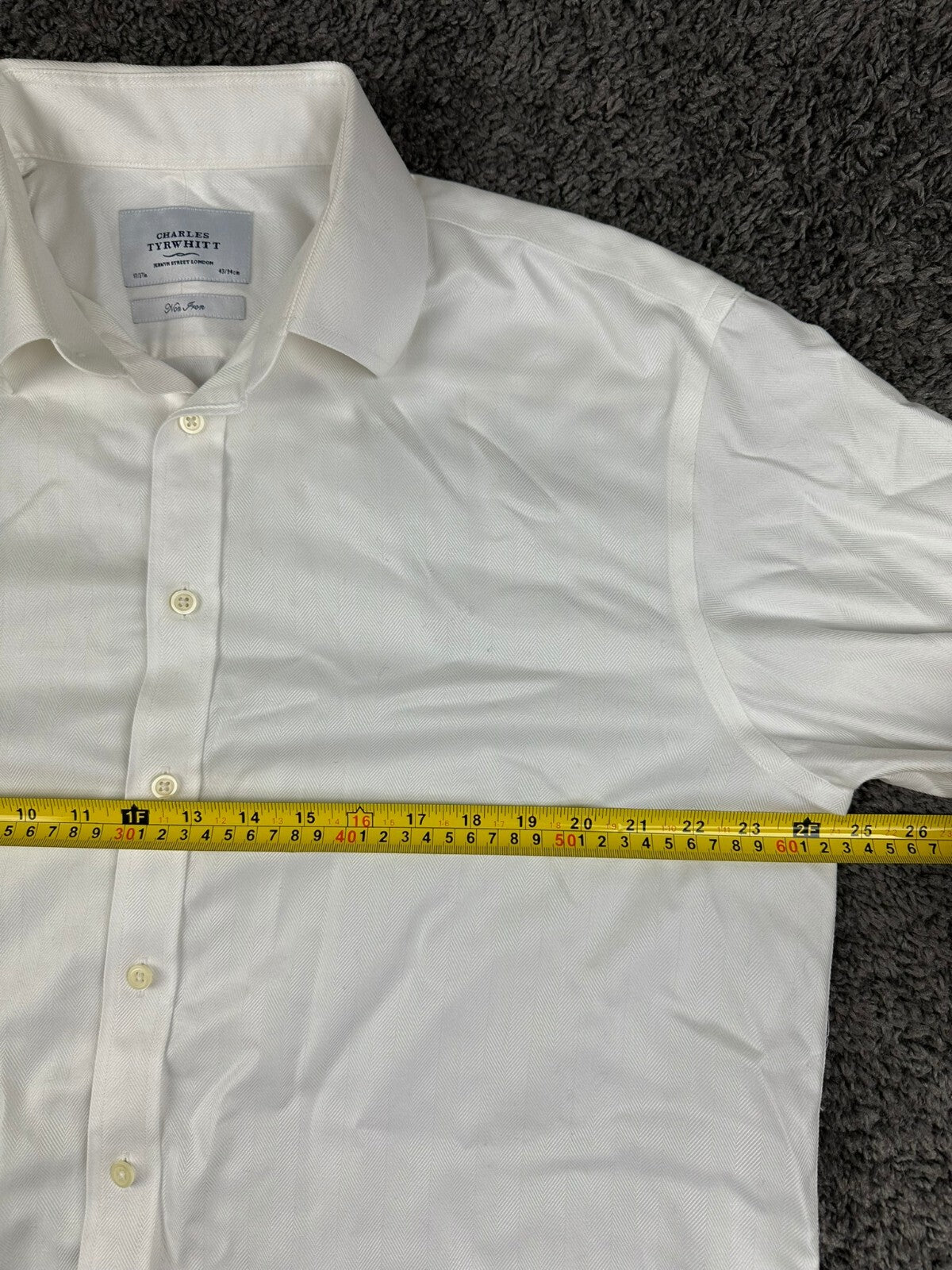 Charles Tyrwhitt Mens White Herringbone Non Iron French Cuff Dress Shirt 17/37