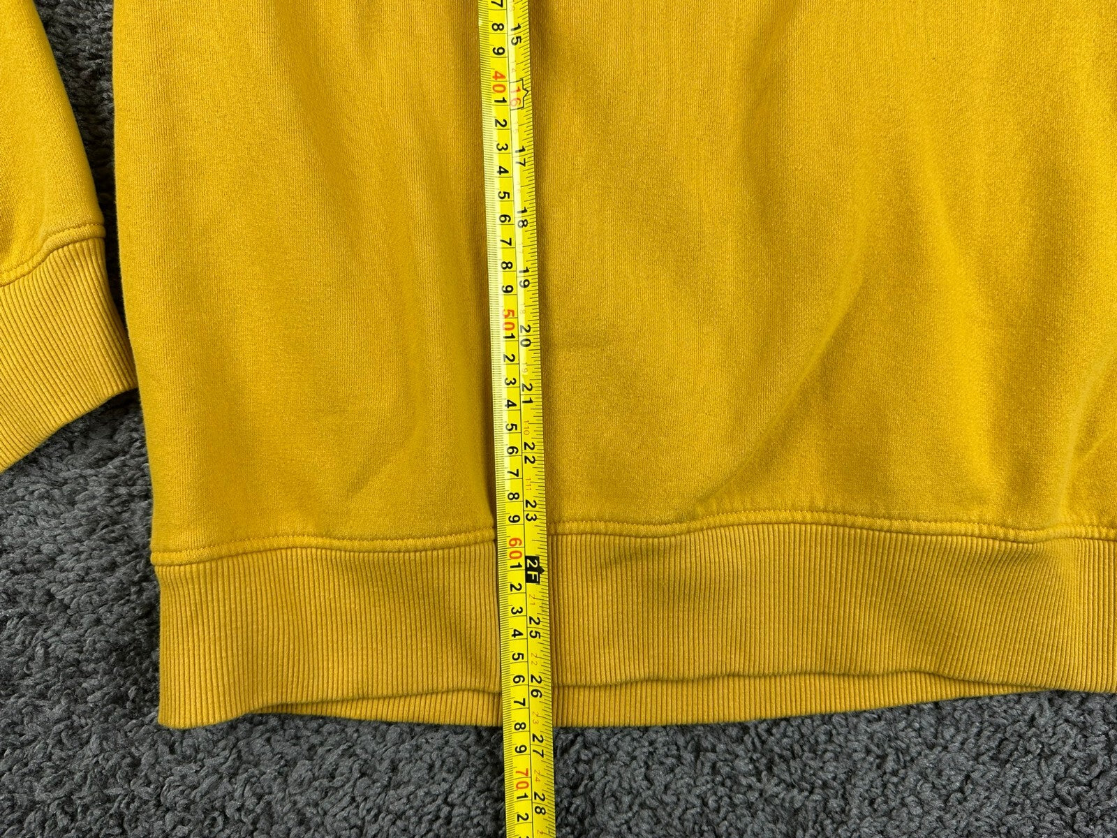 Coors Banquet Mens Sweatshirt Yellow Crewneck Rocky Mountain Beer Graphic Sz M
