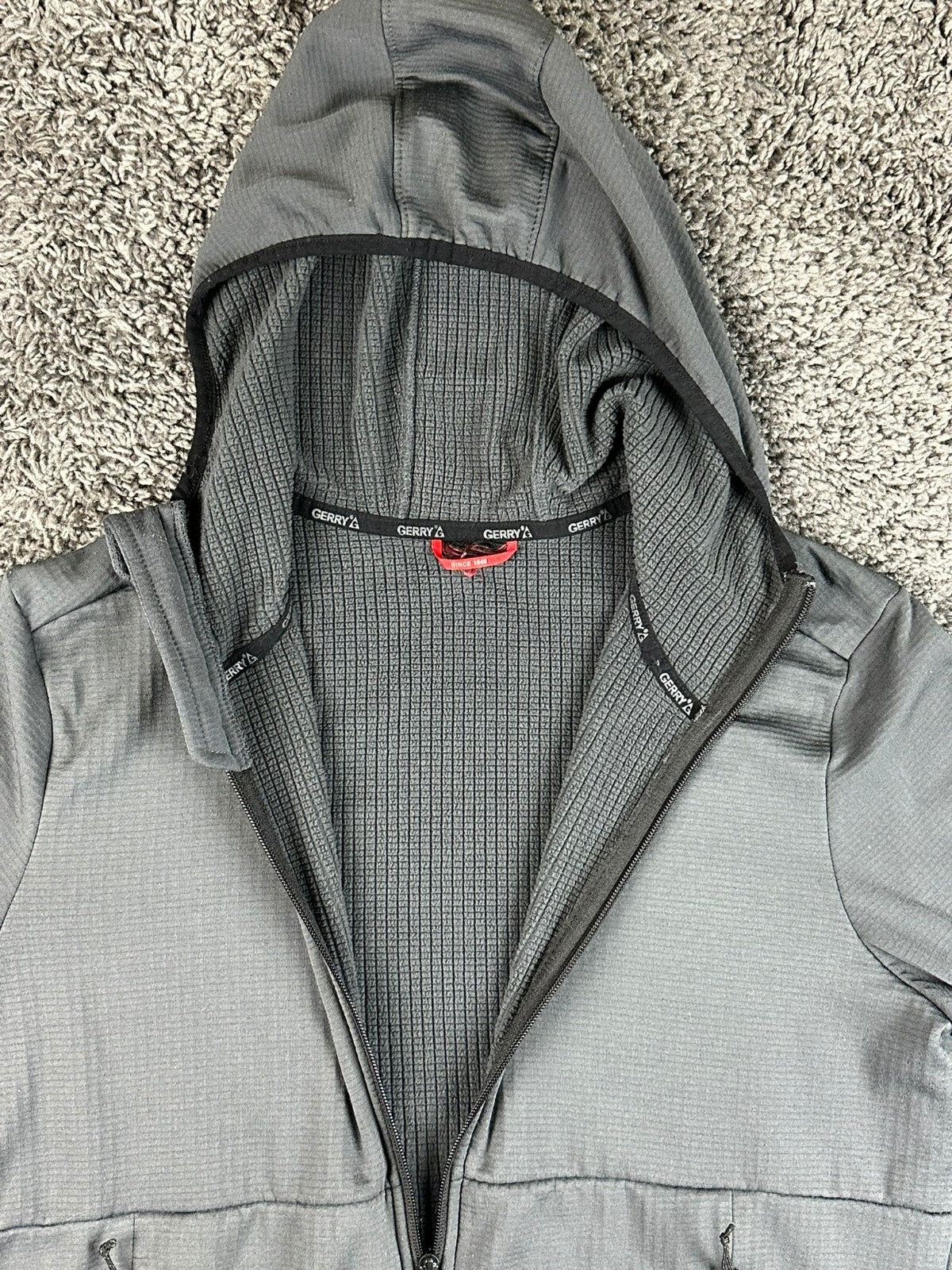 Gerry Mens Full Zip Hooded Grid Fleece Jacket Large Gray Outdoor Zip Pockets