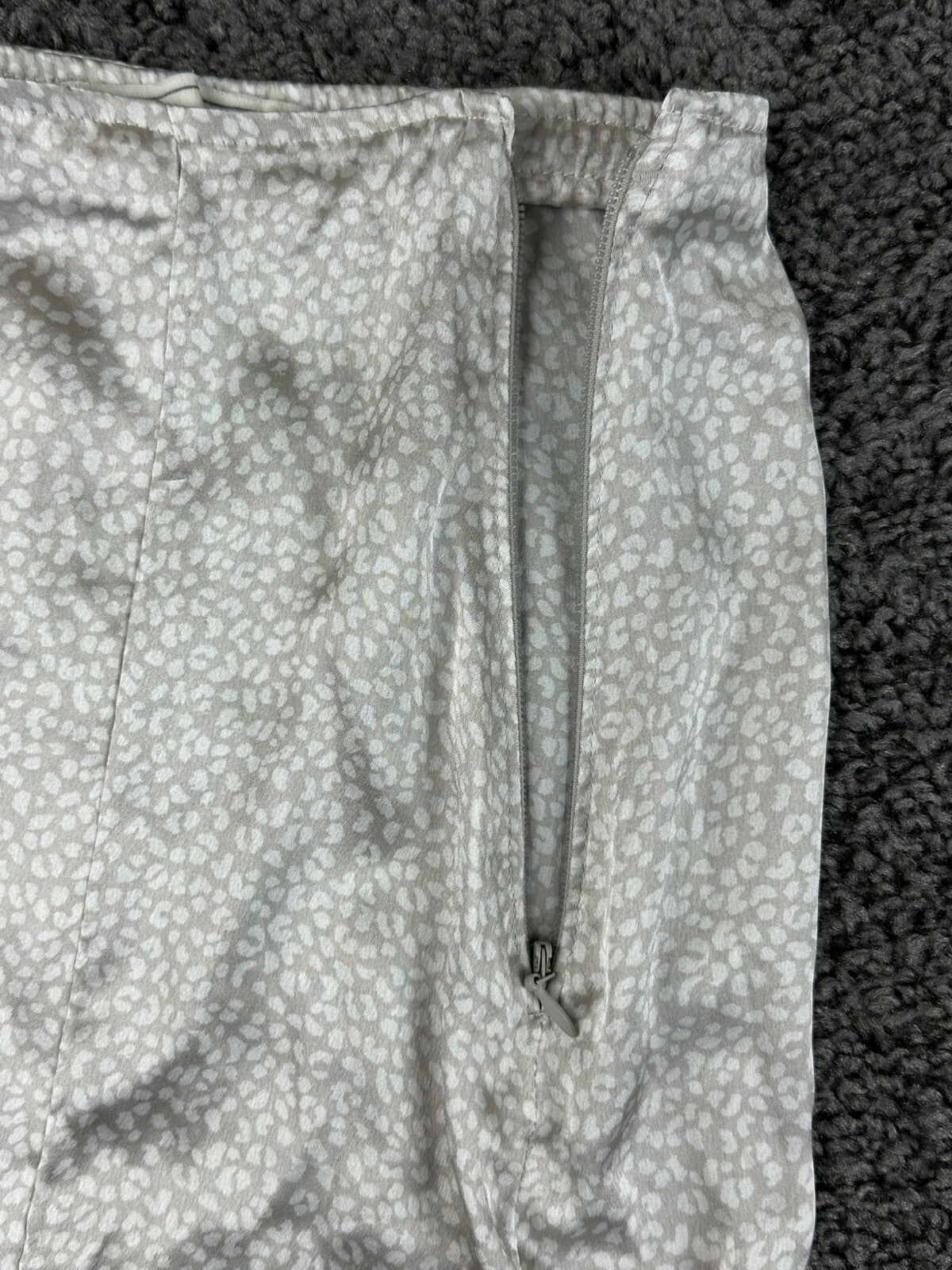 Abercrombie & Fitch Midi Skirt Womens Gray Animal Print Satin Side Slit Sz M