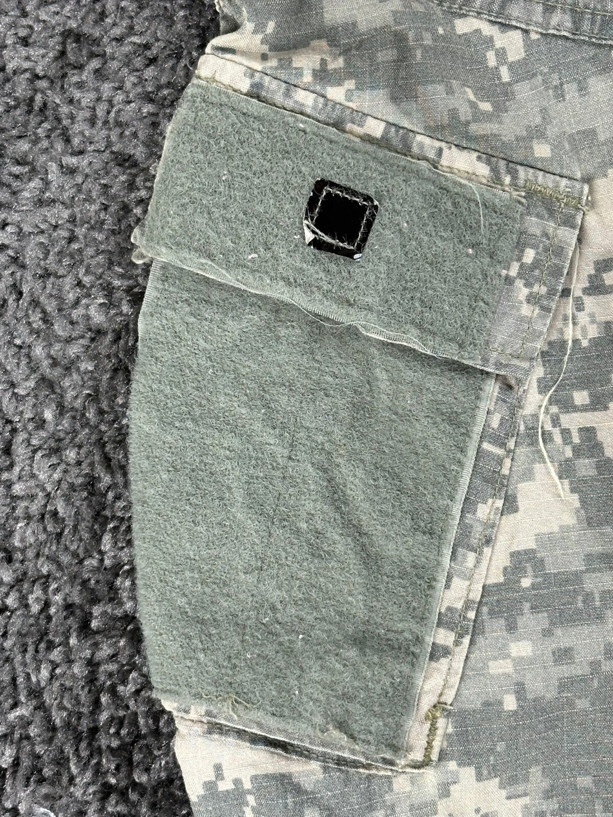 US Army ACU Digital Camo Combat Jacket Regular FR Flame Resistant Coat Sz Small