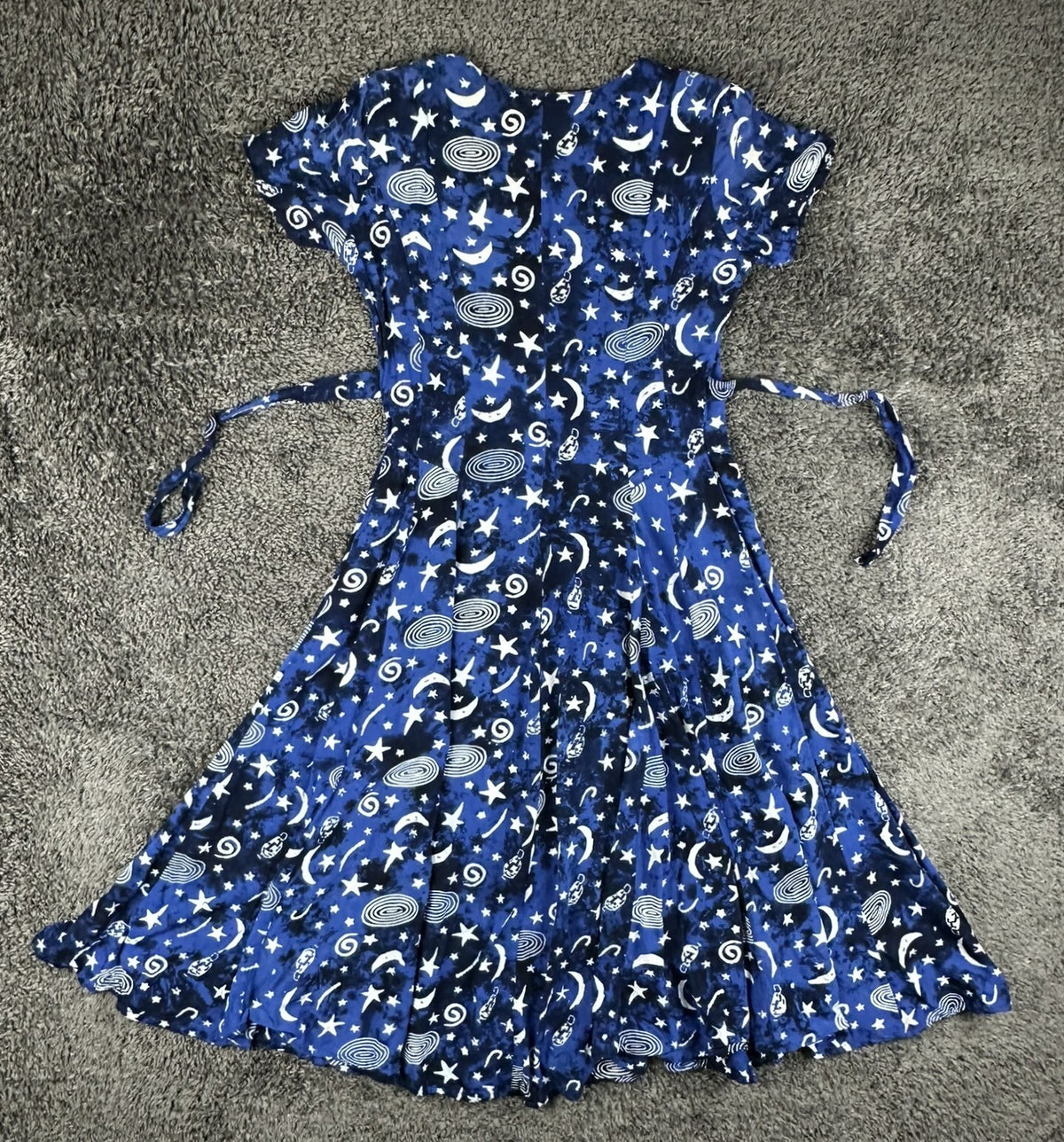 Vintage Splash Wearable Art Blue Rayon Celestial Moon Stars Midi Medium Dress