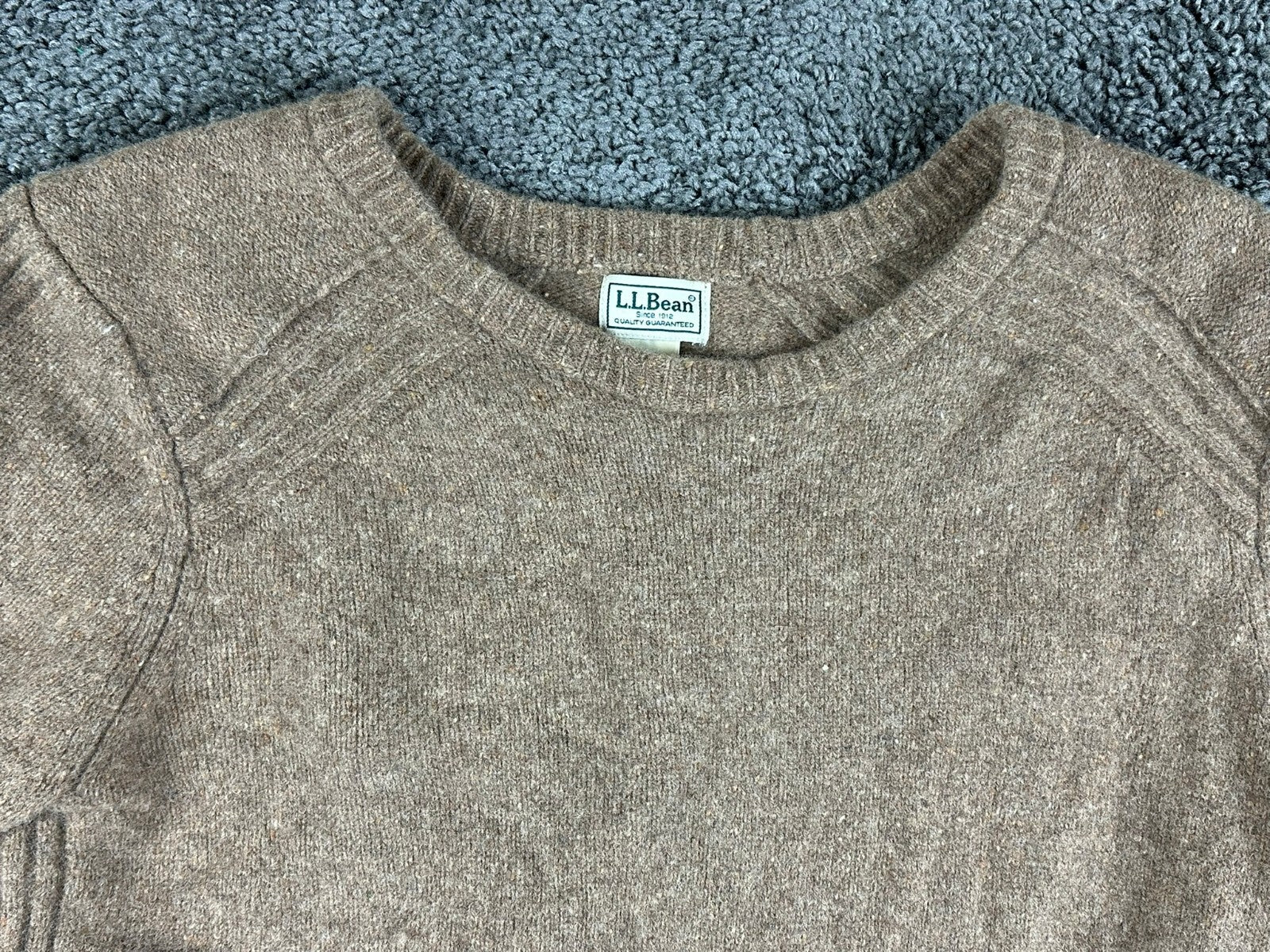 L.L. Bean Rangeley 100% Merino Wool Crewneck Sweater Pullover Mens Tall Brown L
