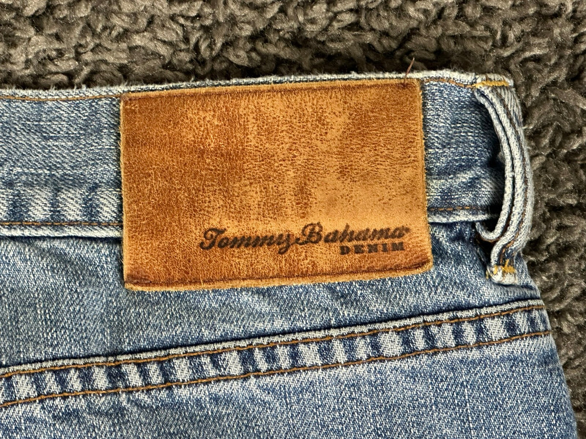 Tommy Bahama Mens 36x30 Medium Wash Classic Fit Straight Leg Denim Jeans
