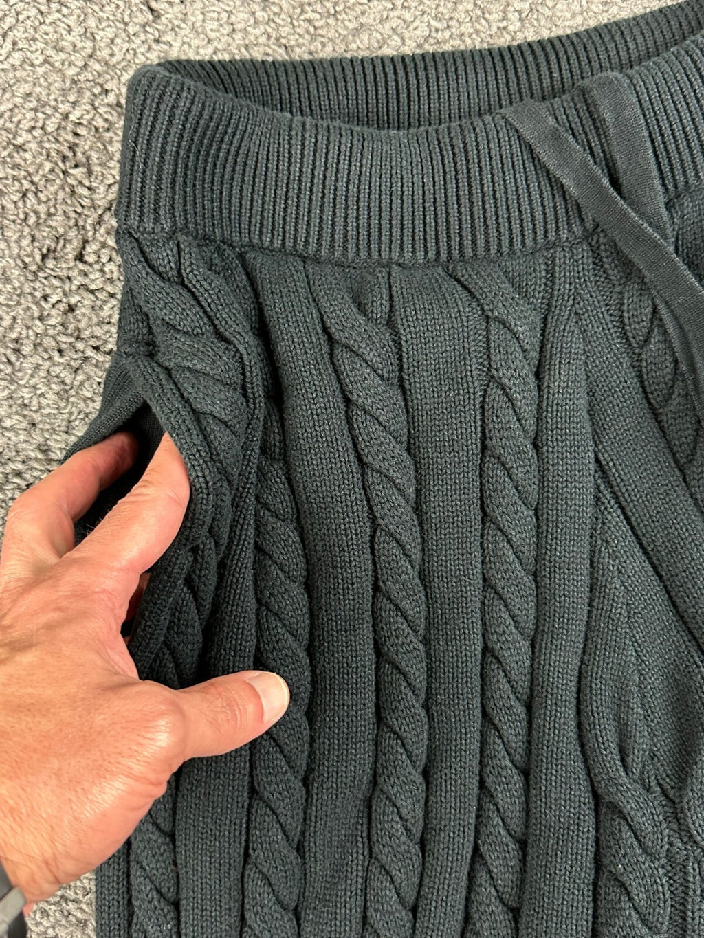 Rocawear Carlton Cable Knit Joggers Mens L Black Striped Sweatpants Sweater Knit