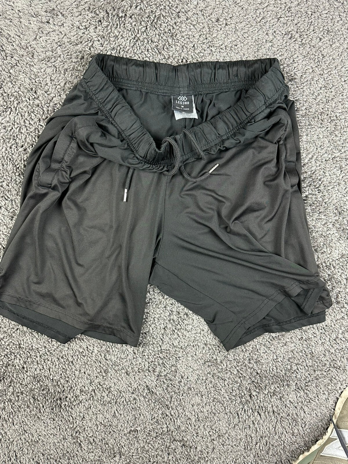 LEG3ND Mens Black Athletic Shorts 8 Inseam Stretch Performance Gym Running Sz M