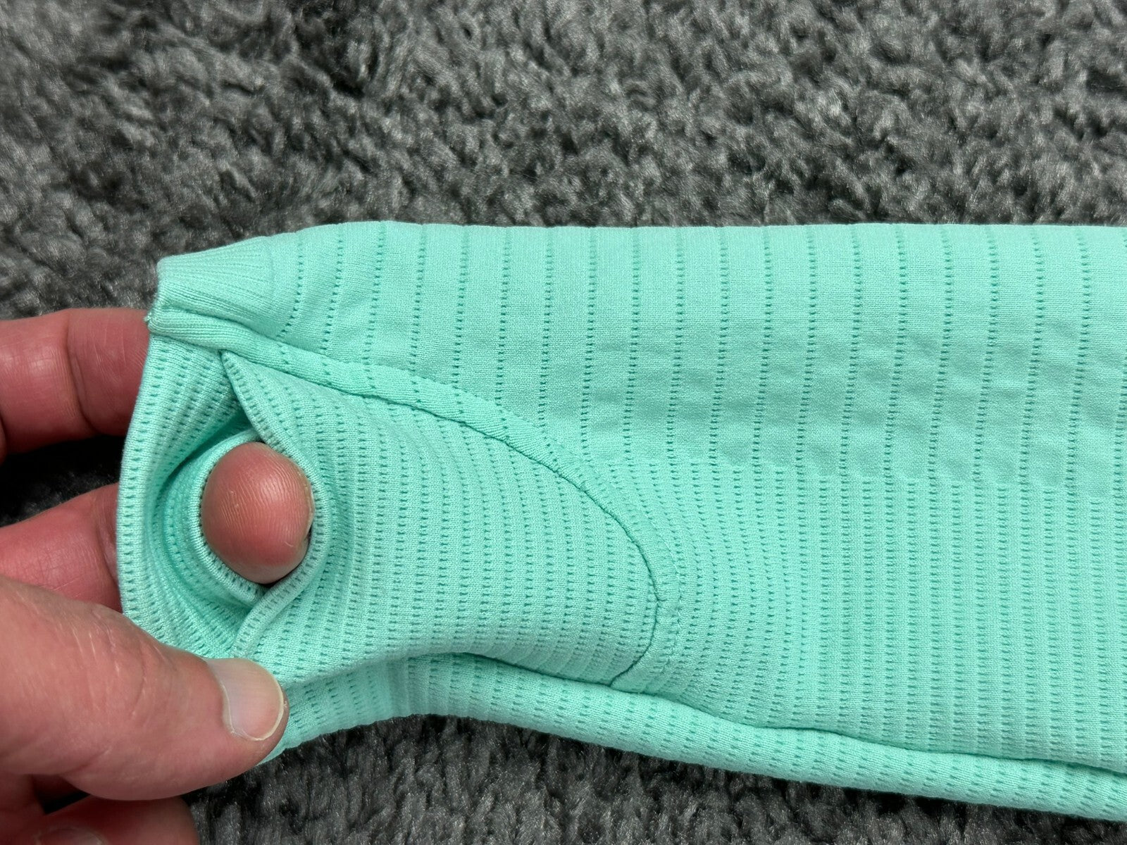 Athleta Flurry Blizzard Turtleneck Womens Mint Green Thumbhole Seamless Sz M