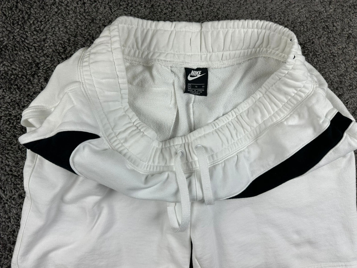 Nike NSW HBR Big Swoosh Fleece Shorts Mens XL White Black AR3161-100
