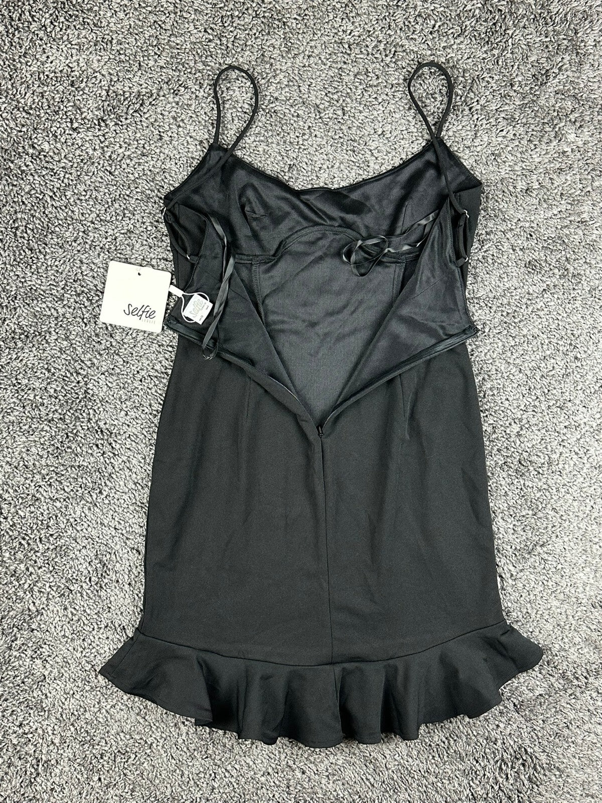 Selfie Leslie Womens US L Black Ruffle Hem Mini Dress Adjustable Straps NWT