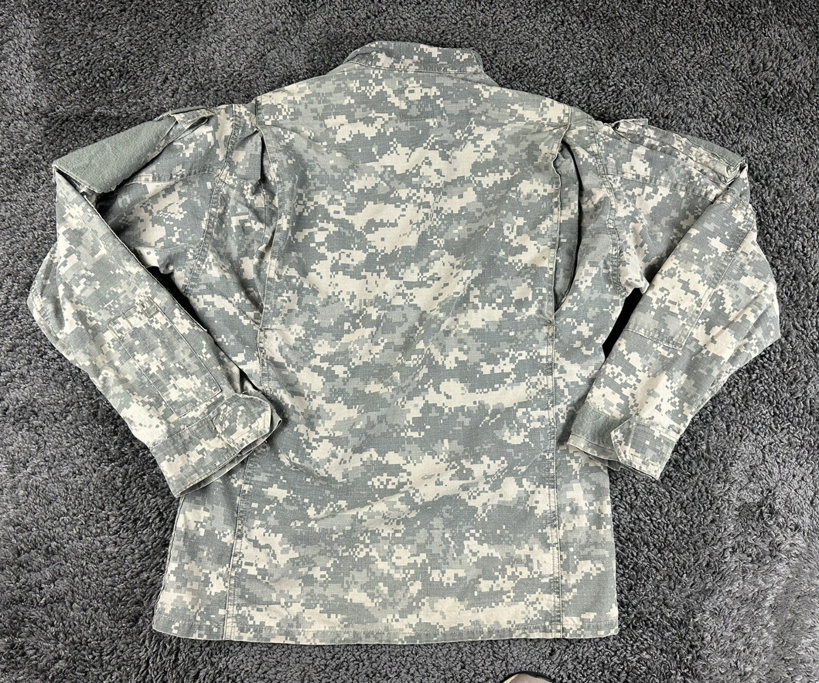 US Army ACU Digital Camo Combat Jacket Regular FR Flame Resistant Coat Sz Small
