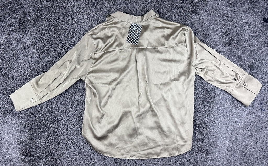 Como Black Blouse Womens Large Champagne Silk-Like Satin Button Up Shirt NWT