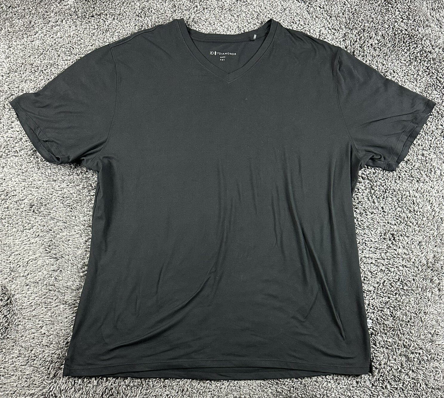 7 Diamonds Core V-Neck Short Sleeve Tee Black Mens Performance T-Shirt Sz 3XL