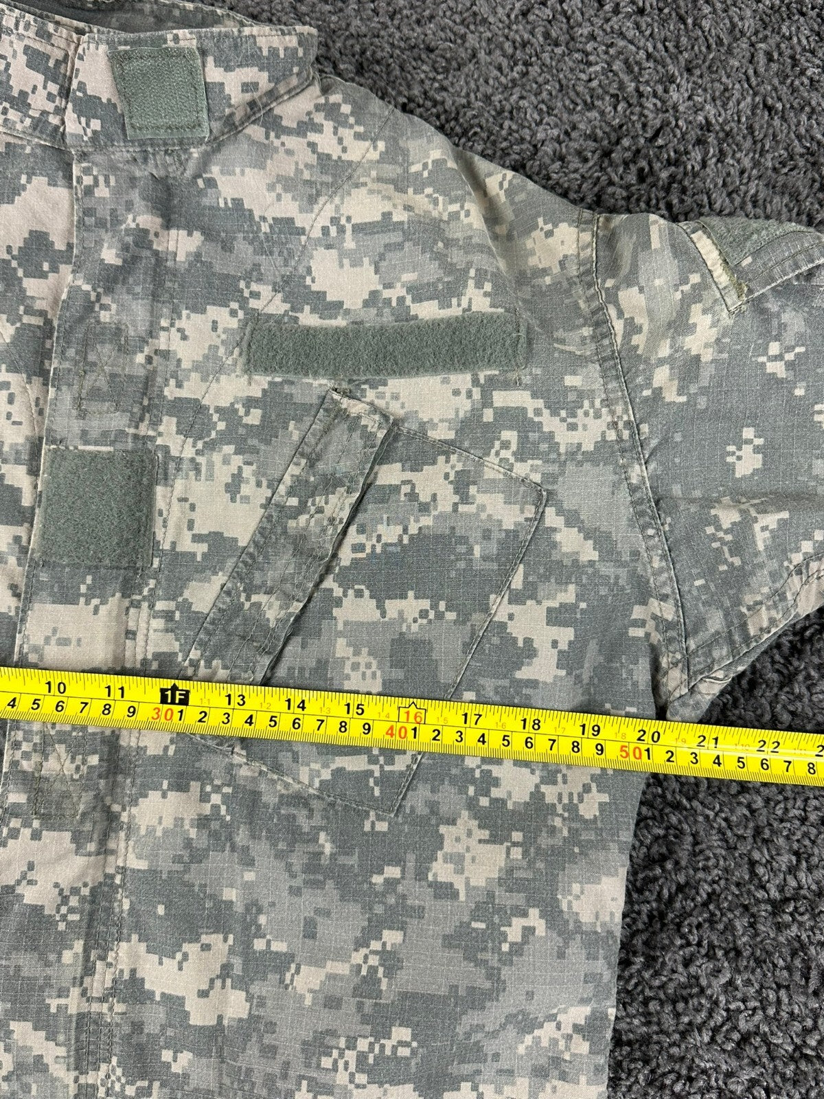 US Army ACU Digital Camo Combat Jacket Regular FR Flame Resistant Coat Sz Small