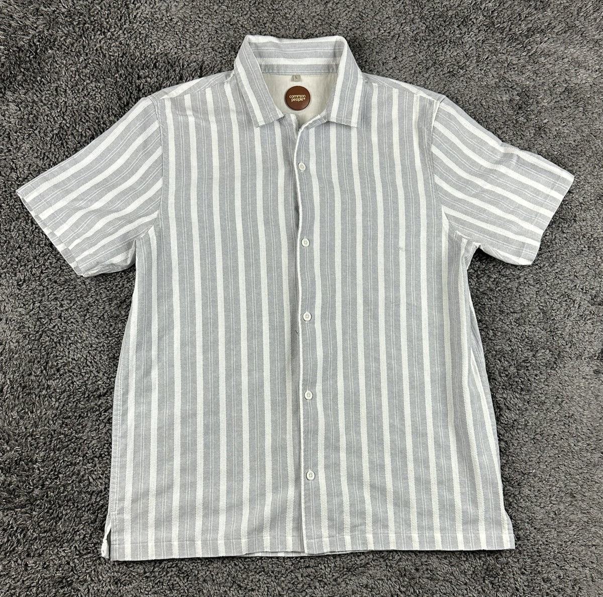 Common People Mens L Grey White Striped Short Sleeve Button Up Shirt