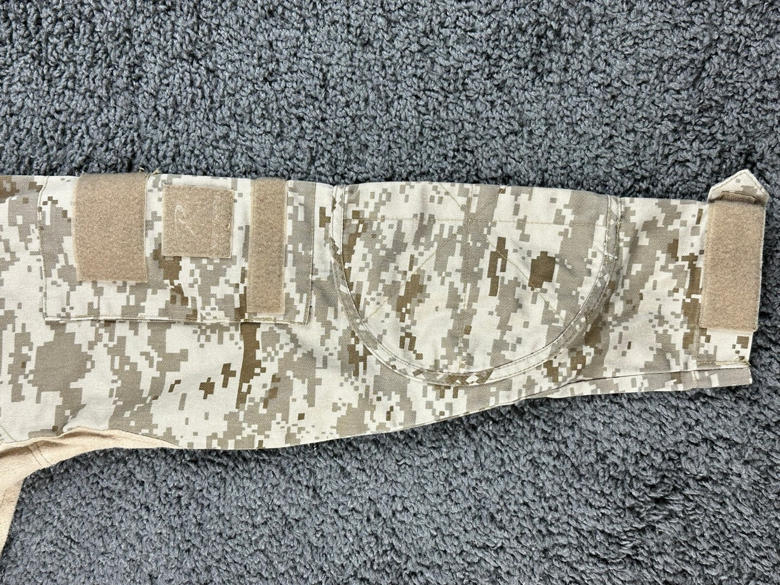 Rothco Desert Digital Camo Tactical Combat Shirt Men's Military Zip Pockets Sz S