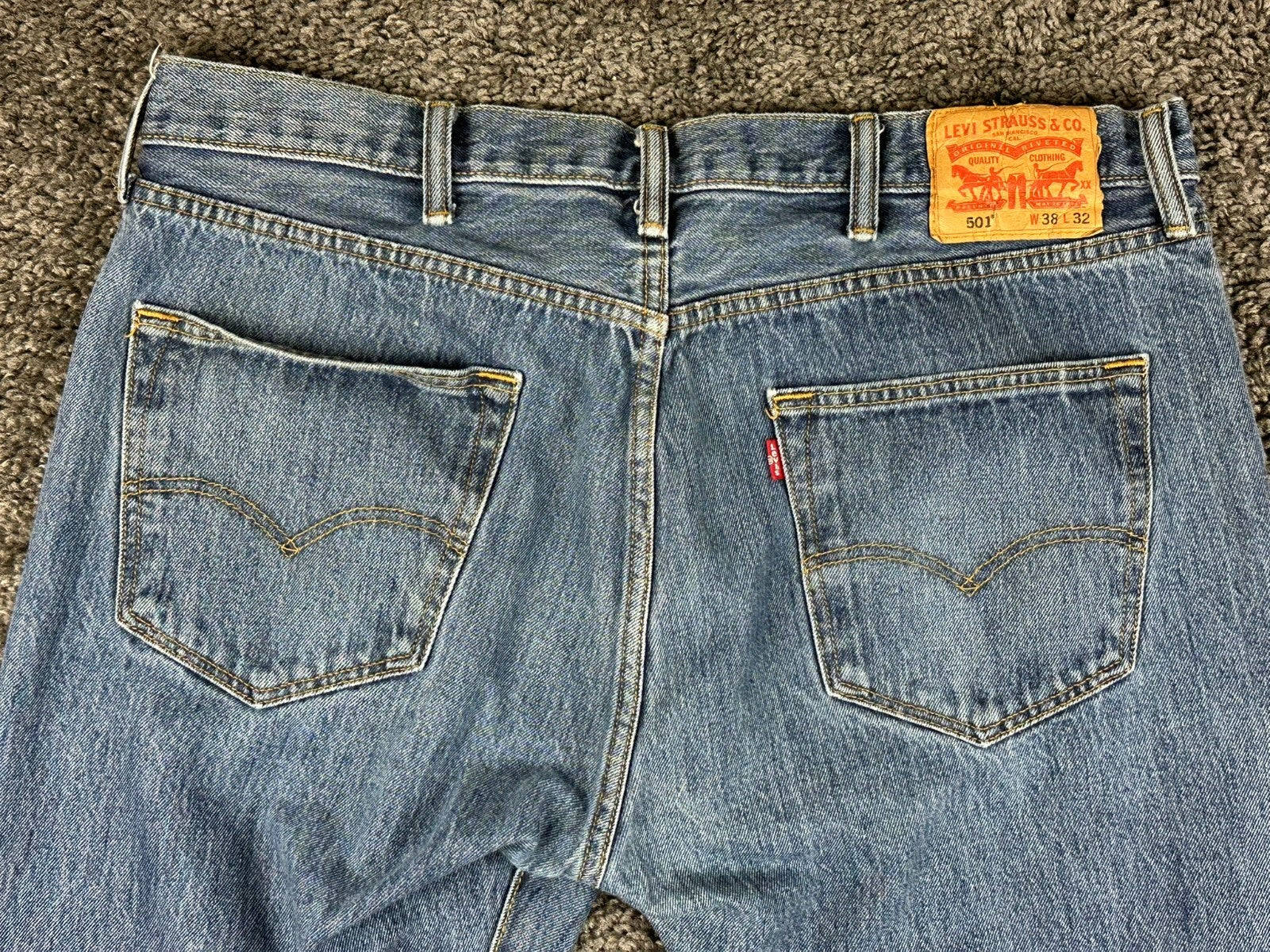Levis 501 Mens Jeans Blue Original Straight Button Fly Medium Wash Denim 38x32