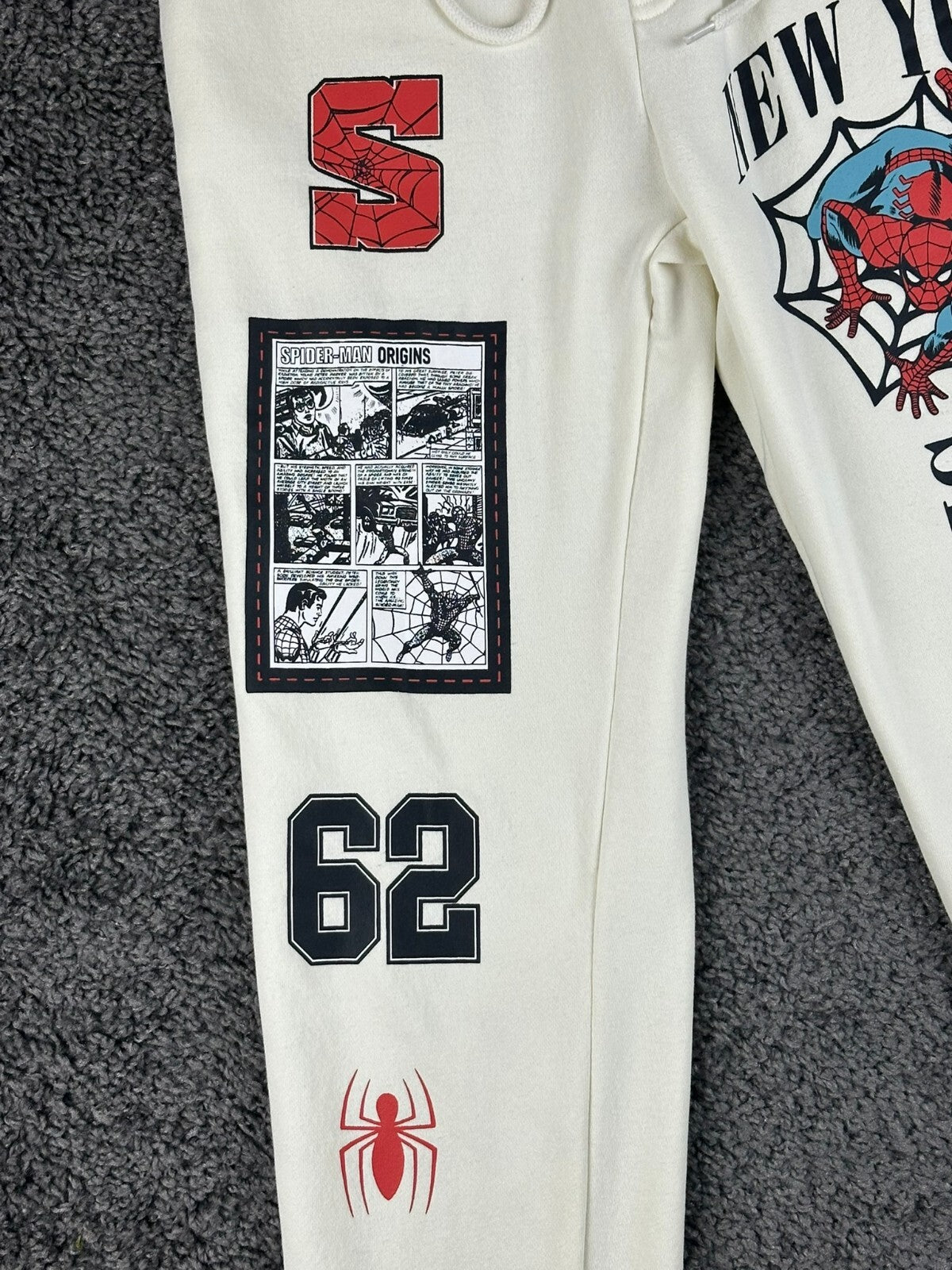 Marvel Spider-Man Origins 1962 Mens S Off White Graphic Jogger Sweatpants