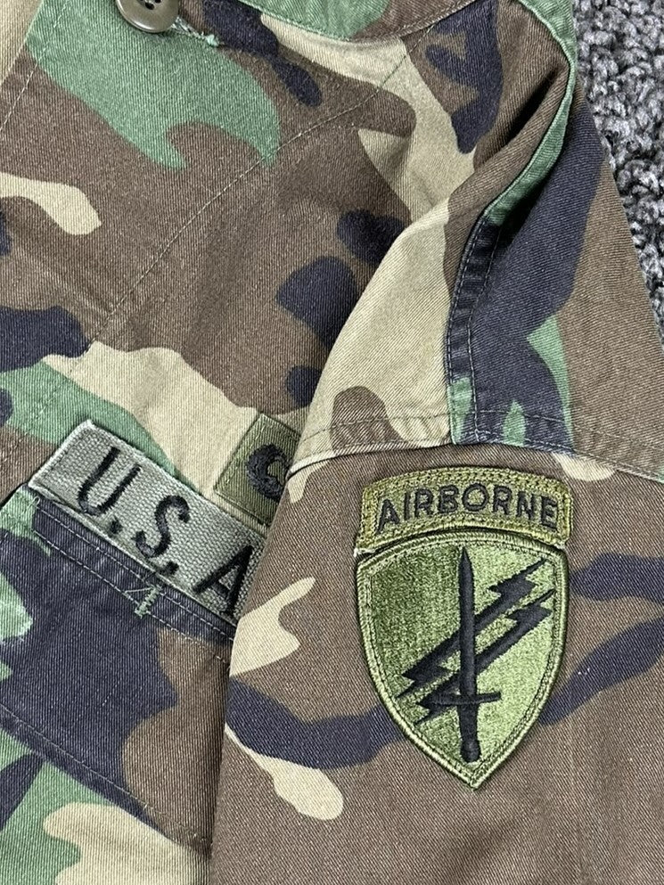 Vintage US Army Special Forces Airborne Woodland Camo BDU Jacket Small Regular