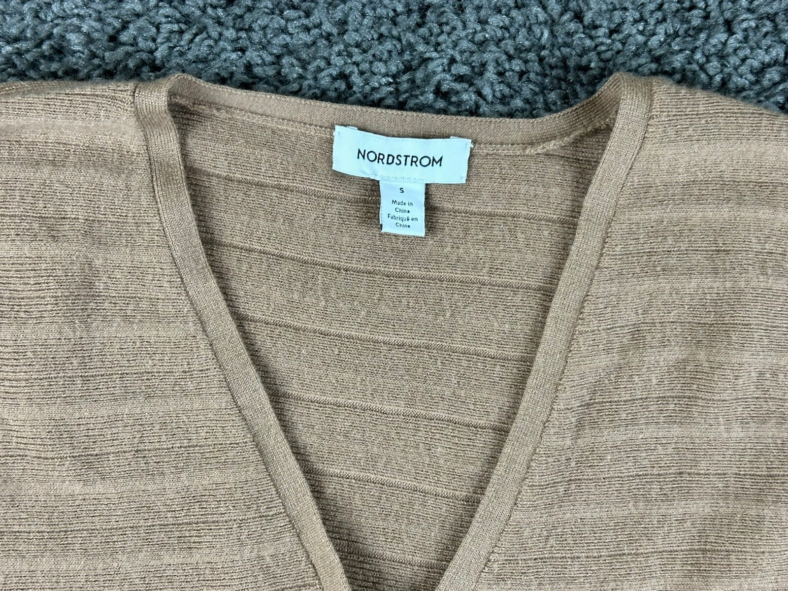 Nordstrom Women Wool Blend V-Neck Dolman Sweater Tan Camel Ribbed Pullover Sz S