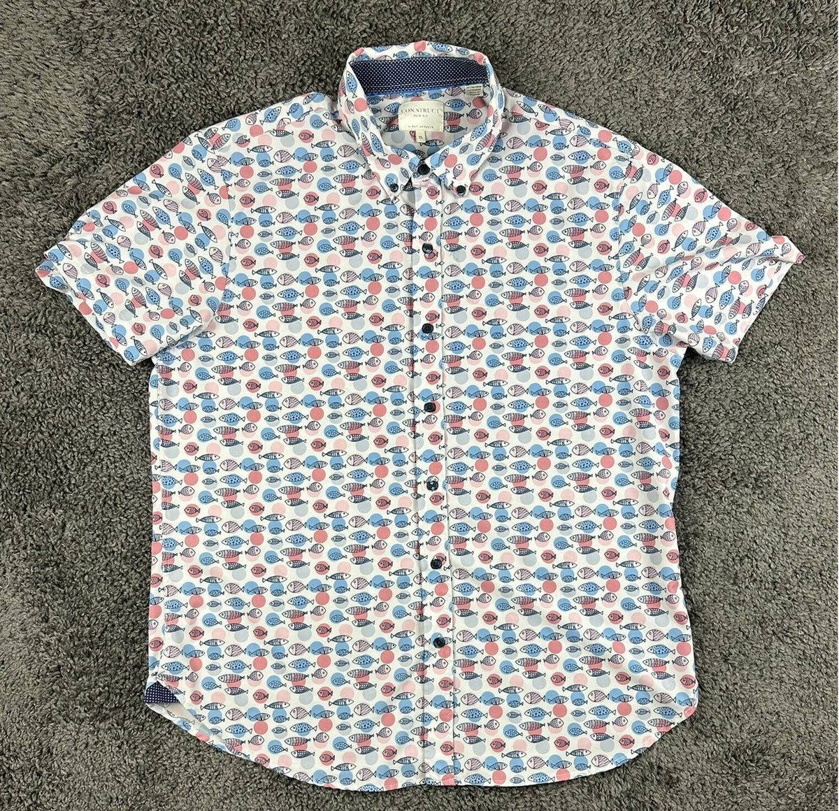 CON.STRUCT Mens XL Button Down Shirt Short Sleeve Blue Pink Fish Print Stretch