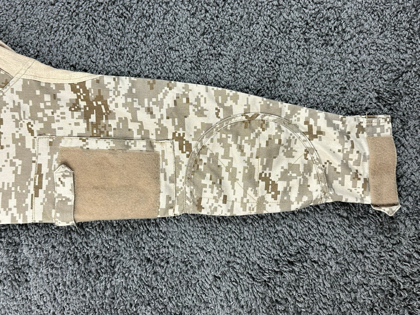Rothco Desert Digital Camo Tactical Combat Shirt Men's Military Zip Pockets Sz S