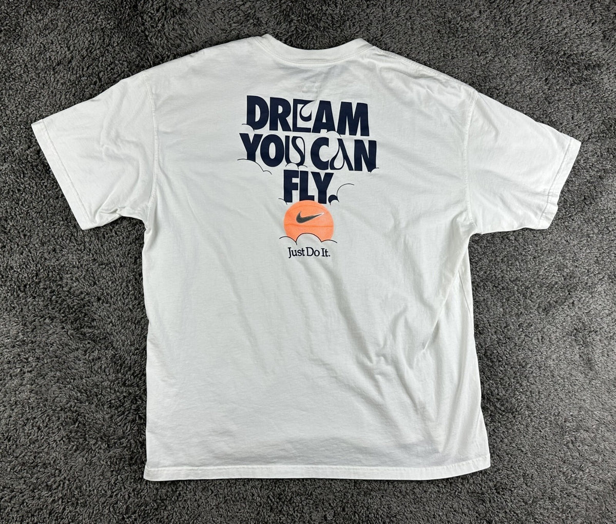Nike Mens XL Max90 Dream You Can Fly Basketball Graphic T-Shirt White Loose Fit