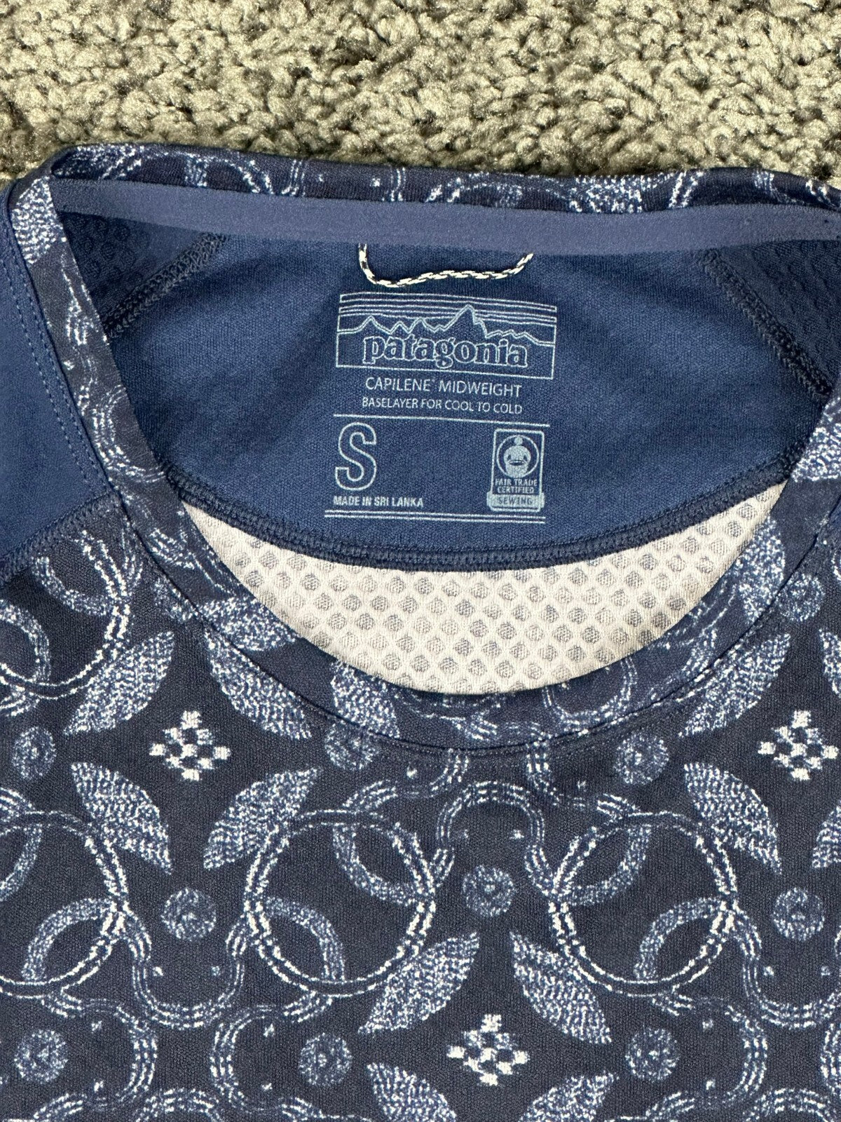 Patagonia Capilene Midweight Womens Blue Long Sleeve Patterned Baselayer Sz S