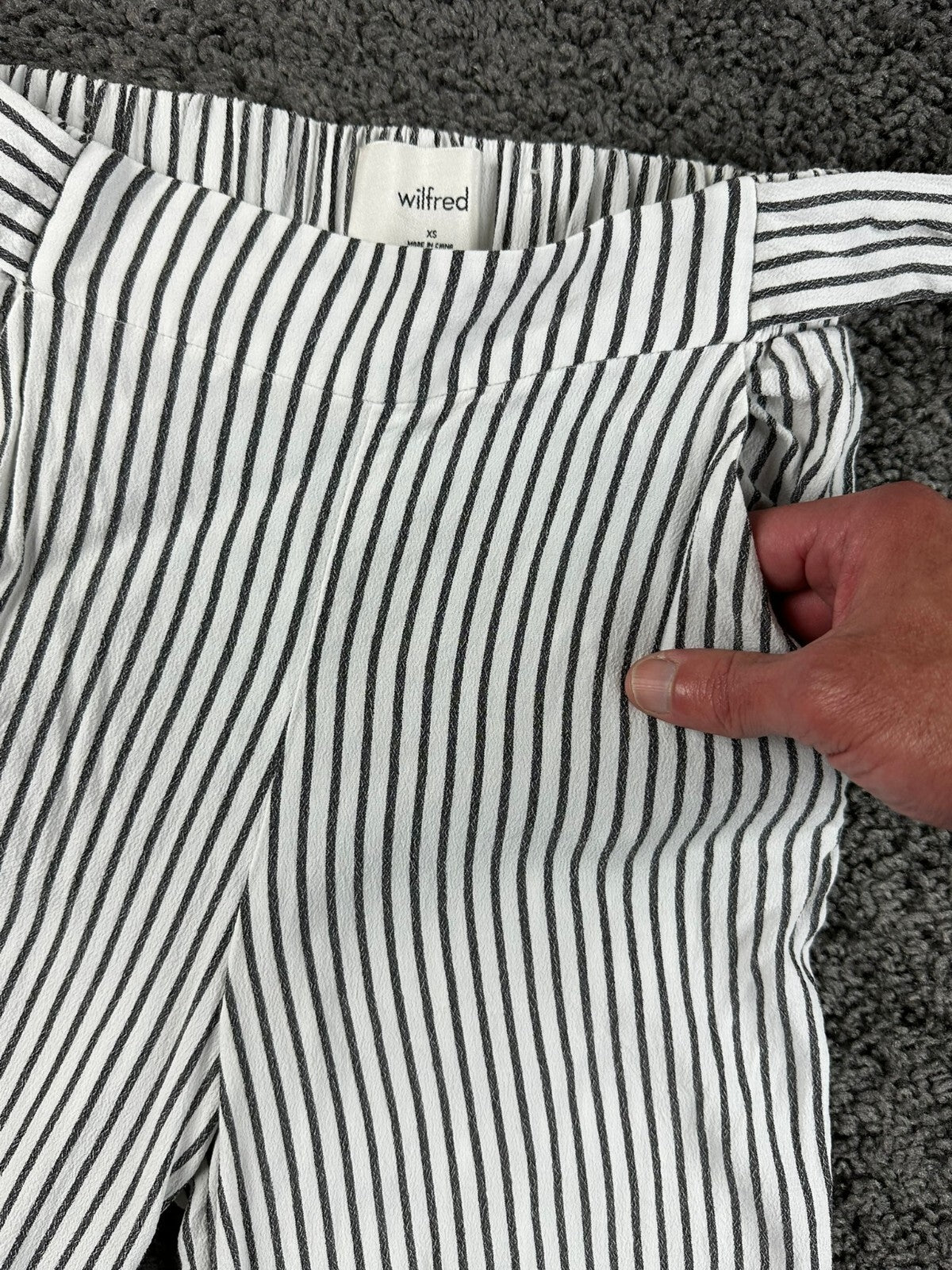 Aritzia Wilfred Faun Pants Womens Striped Wide Leg Cropped Tie Waist Sz XS