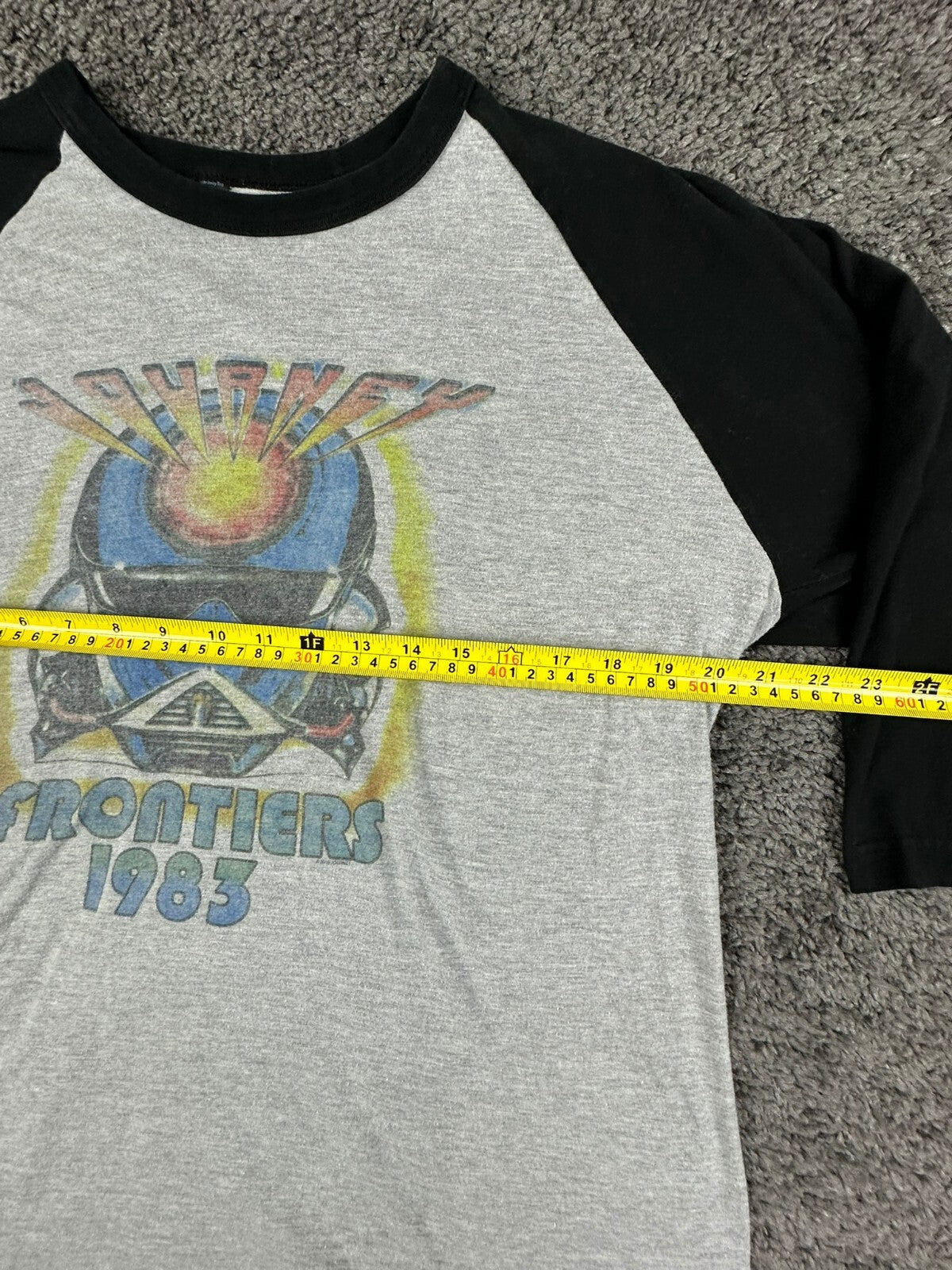Journey Band Frontiers 1983 Tour Mens XL Gray Black Raglan 3/4 Sleeve T-Shirt