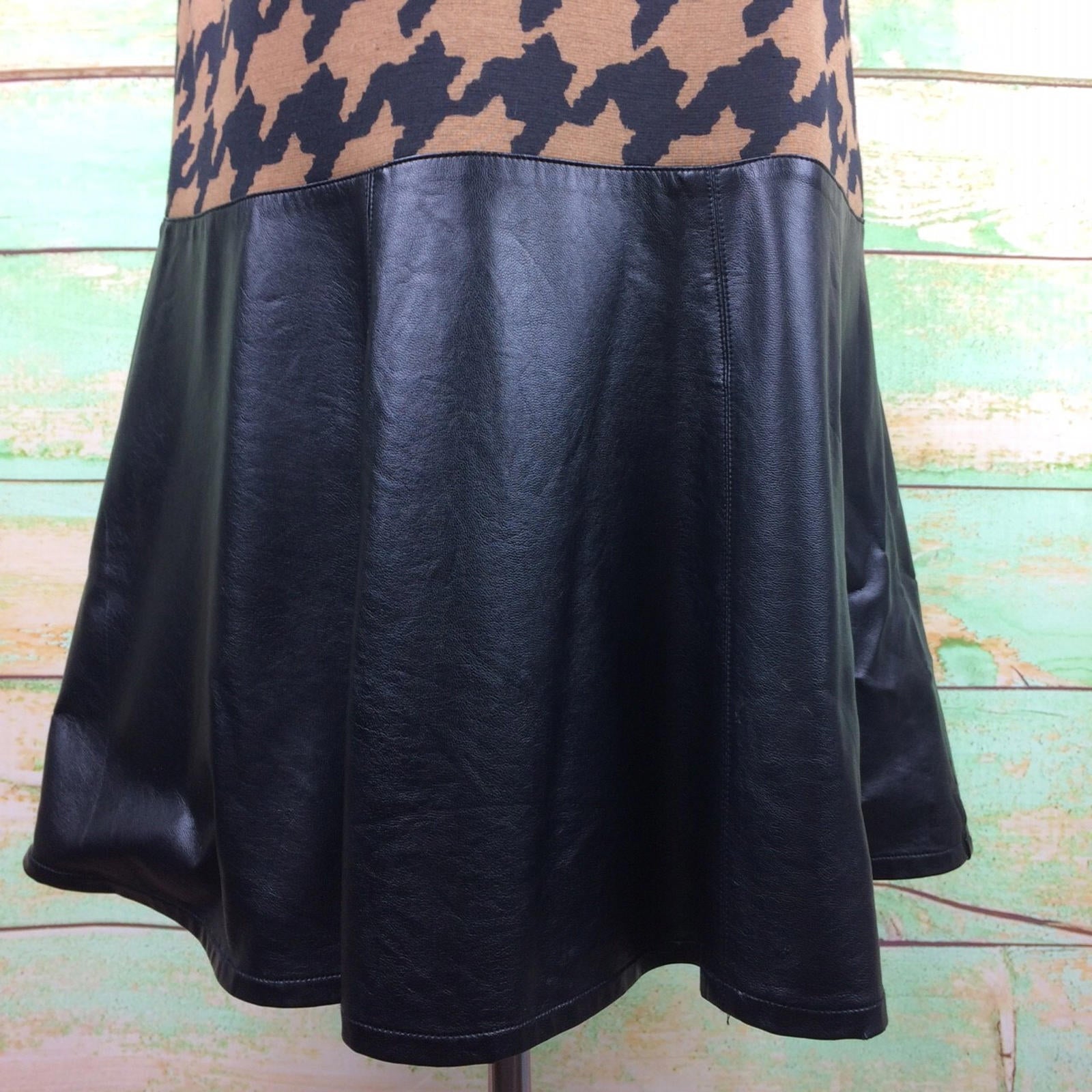 Very J dress Women's Black & Brown Sleeveless Faux leather Sz L
