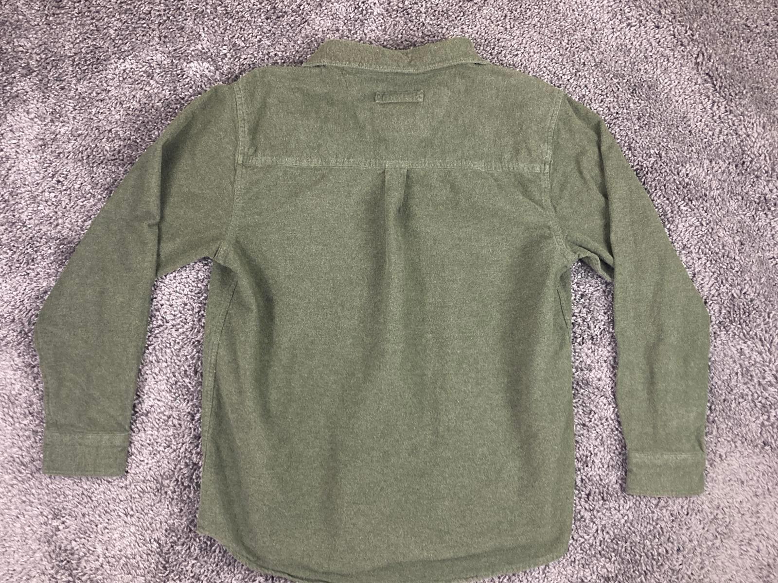 Legendary Whitetails Mens Size LG Shirt Jacket Green Button Up Corduroy Collar