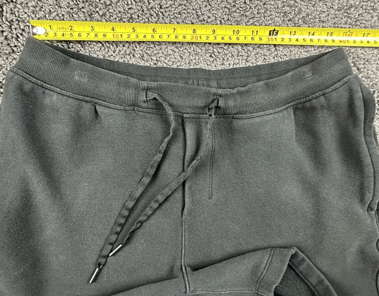 Lululemon Steady State Shorts 5" Black Mens L Sweat Shorts Fleece Zip Pockets