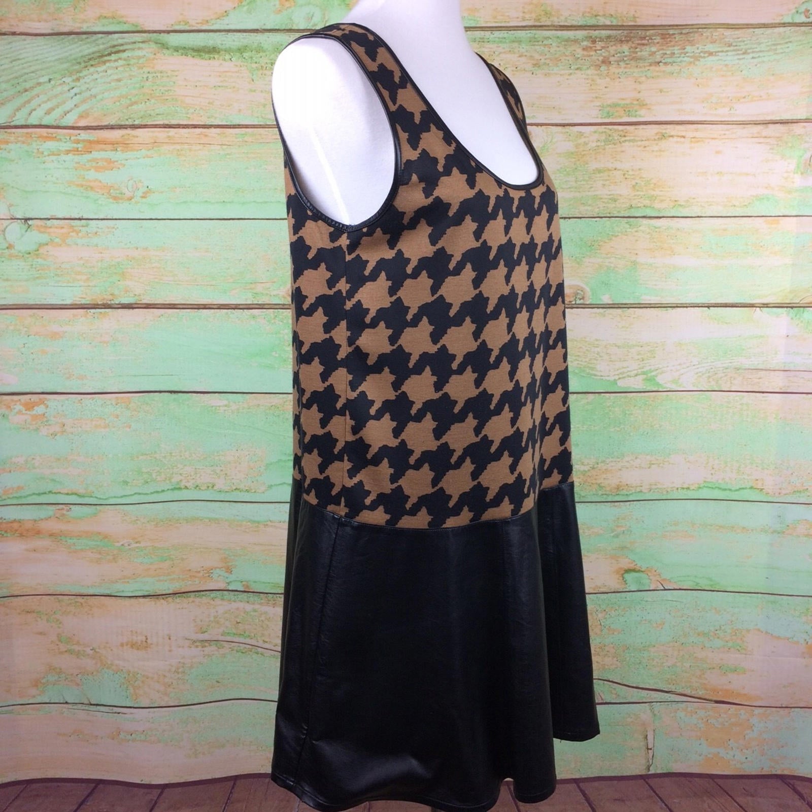 Very J dress Women's Black & Brown Sleeveless Faux leather Sz L