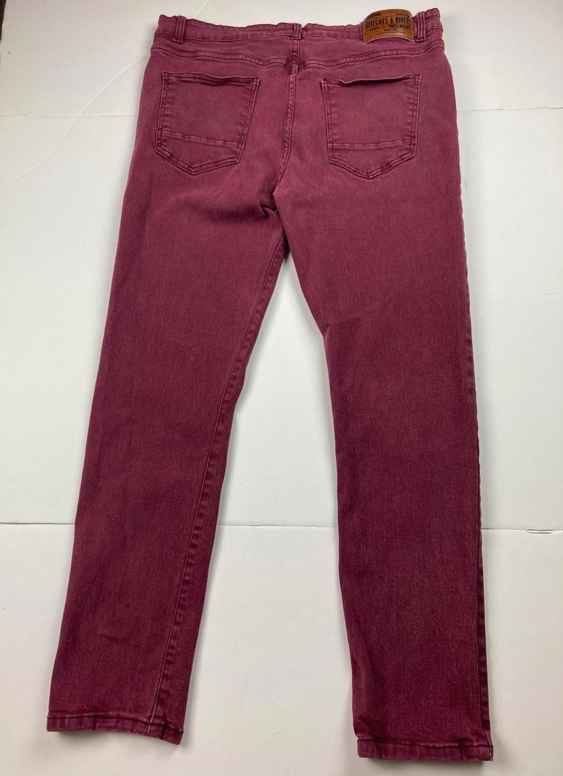 Stitches & Rivets Men’s Jeans Size 38x32 Burgundy 5-Pocket Rivet Denim, Zip Fly