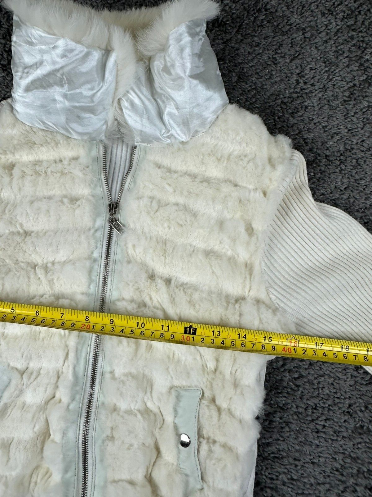 Dolce Cabo Womens Large White Rabbit Fur Blend Ribbed Knit Zip Sweater Jacket